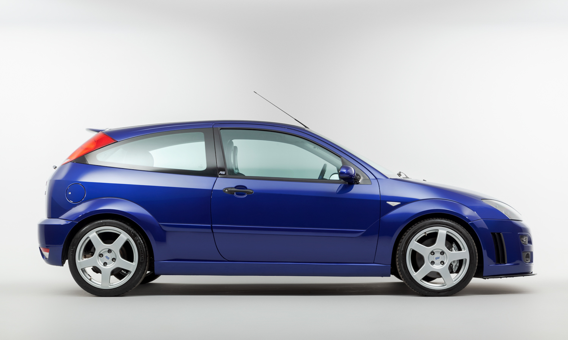 The Ford Focus RS On The Left Costs $25k/£19k More. Is It Worth It?