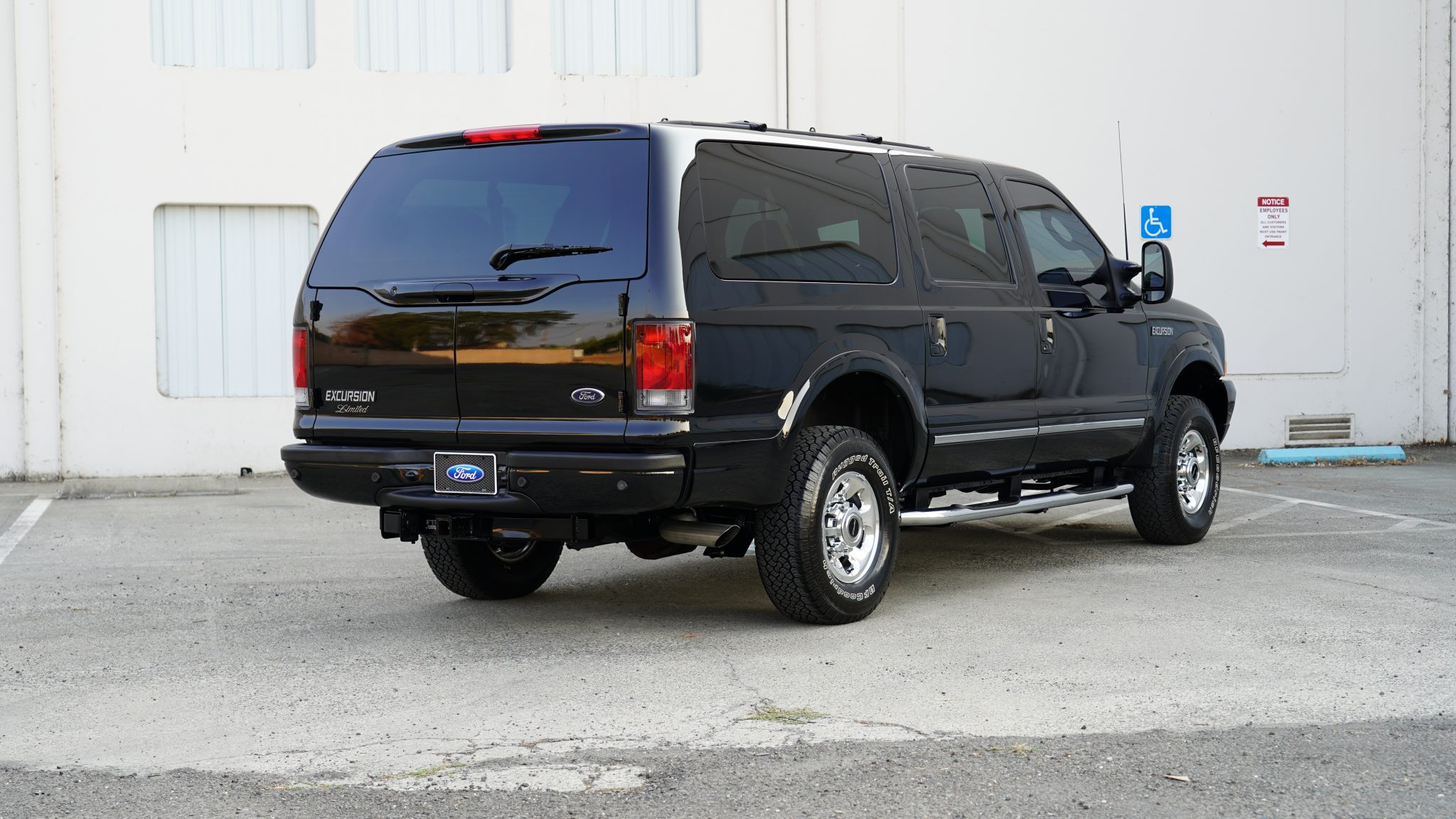 Someone Believes A 16k-Mile 2003 Ford Excursion Is Worth $100,000 – So They Bought It