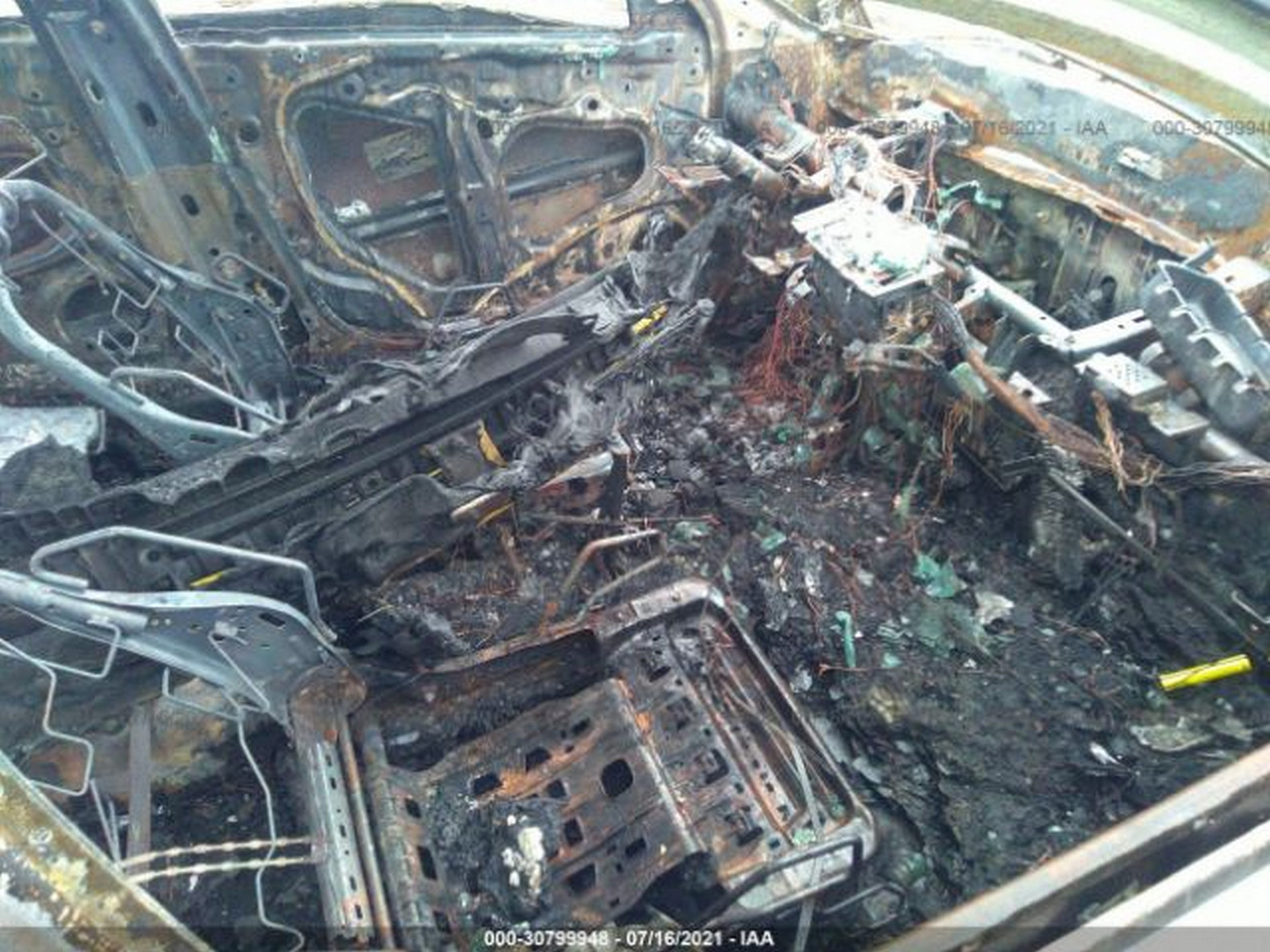 A Rare 2021 Honda Civic Type R Limited Edition Has Been Completely Destroyed By Fire