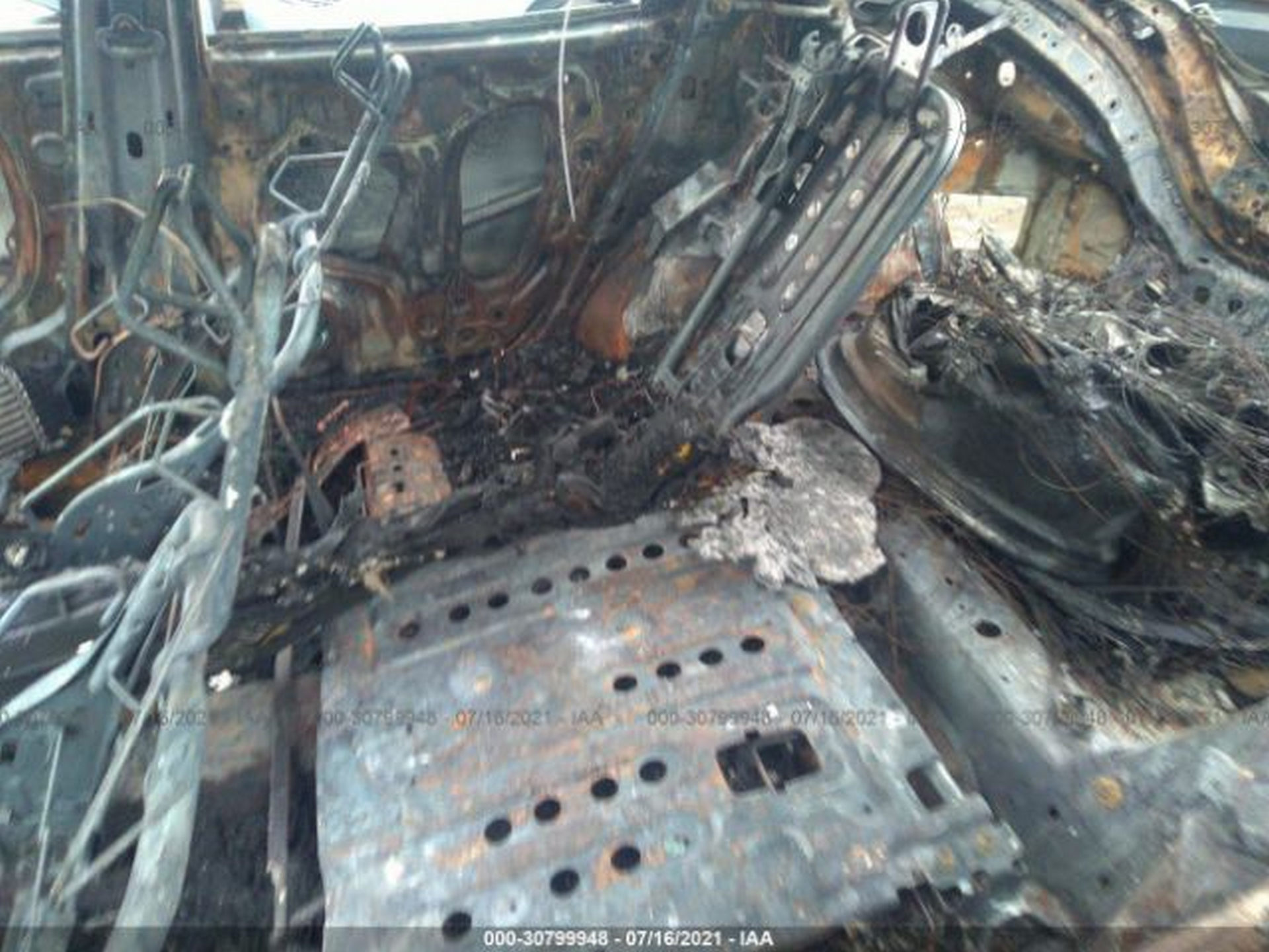 A Rare 2021 Honda Civic Type R Limited Edition Has Been Completely Destroyed By Fire