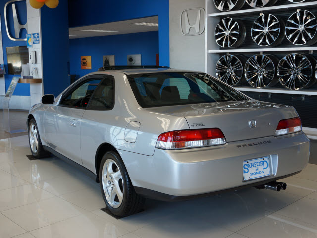 Would You Pay Almost $50,000 For This Pristine, Low-Mileage 2001 Honda Prelude?