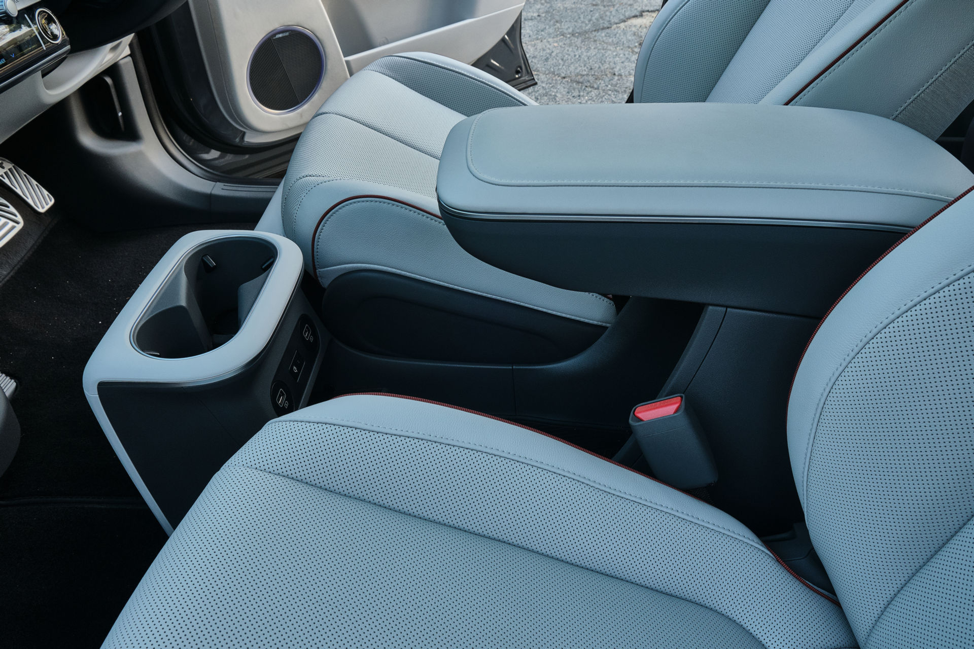 Driven: The 2022 Hyundai Ioniq 5 Is Better Than The Tesla Model 3