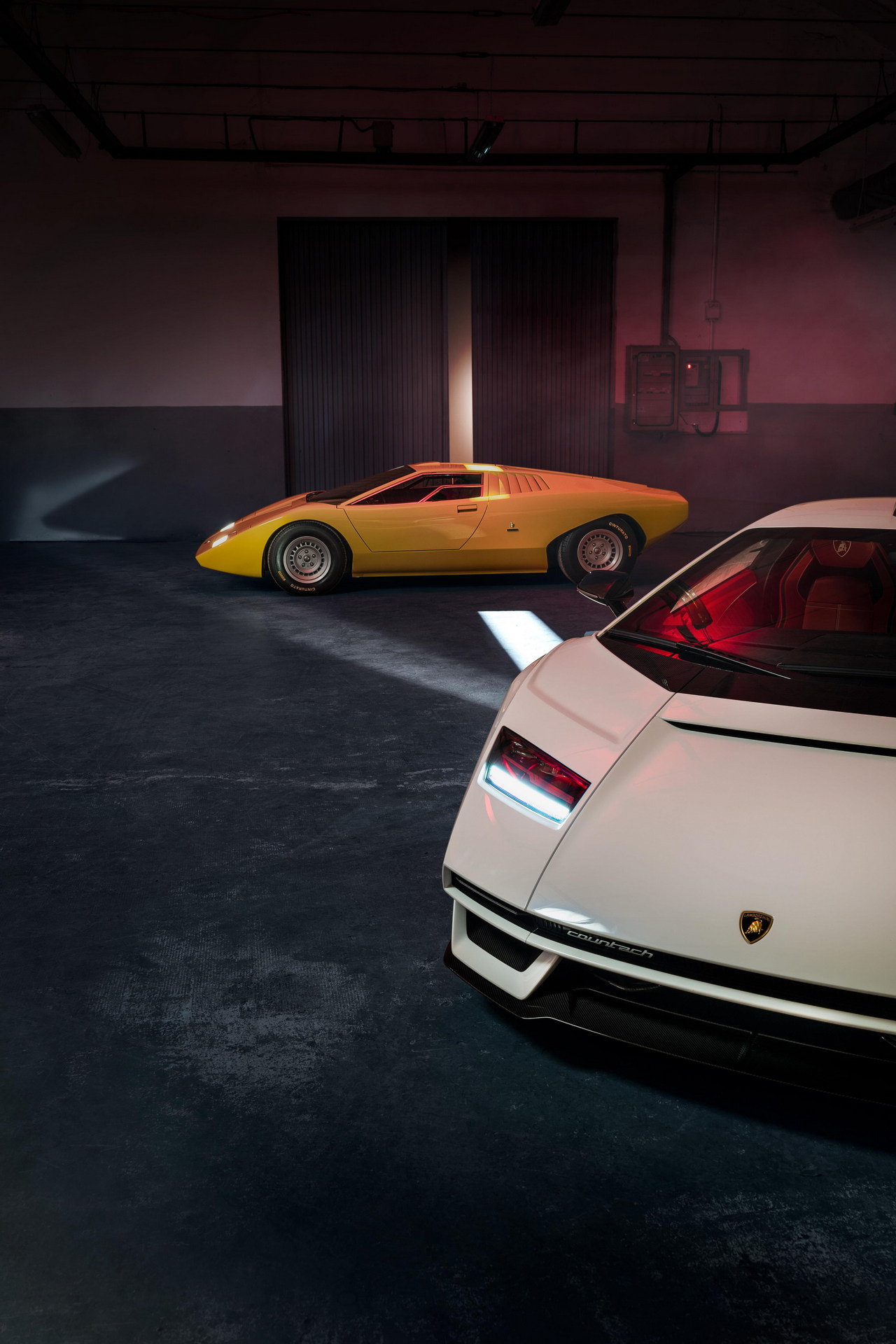 Most Lamborghini Countach LPI 800-4 Buyers Already Own An Original Countach
