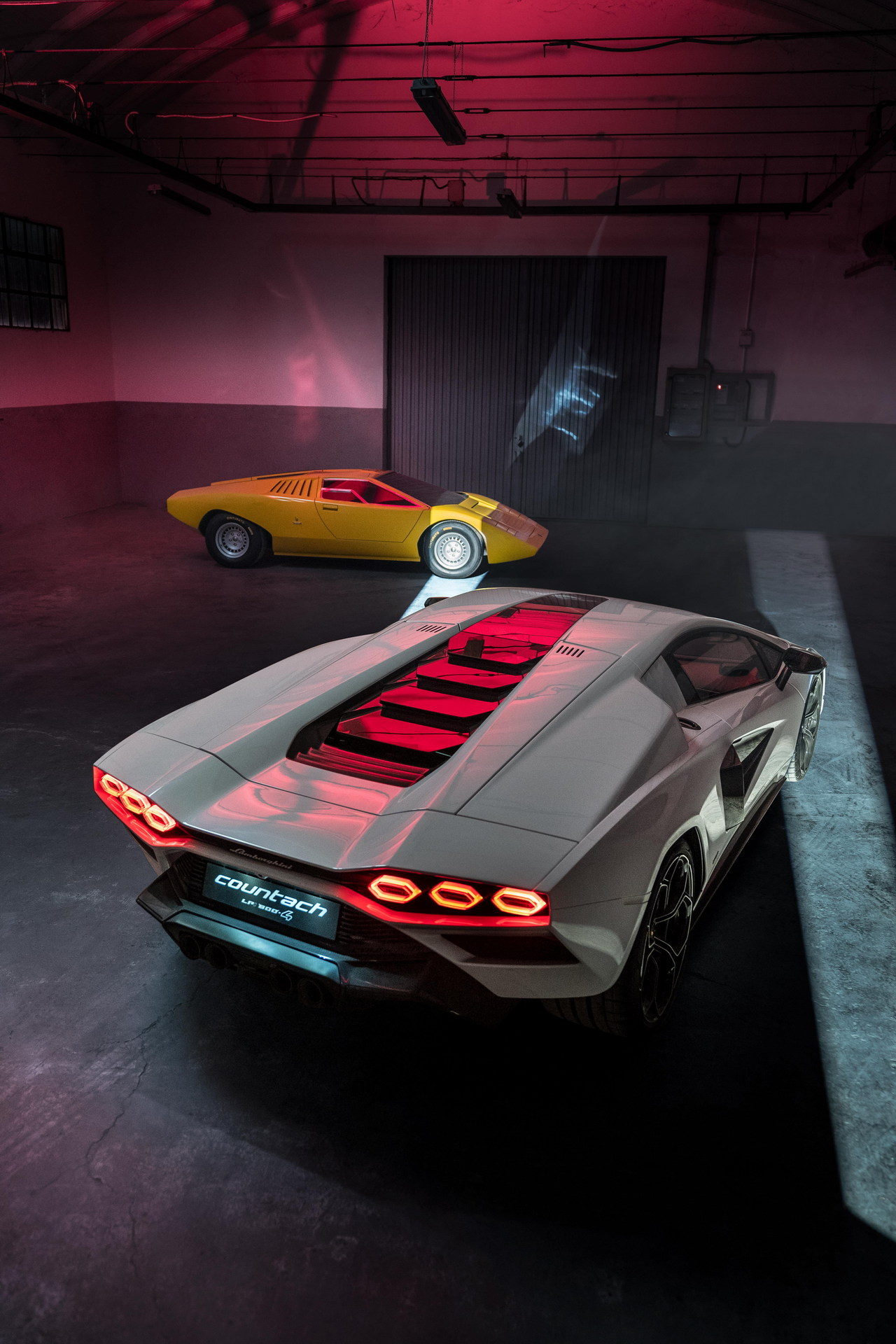 Most Lamborghini Countach LPI 800-4 Buyers Already Own An Original Countach