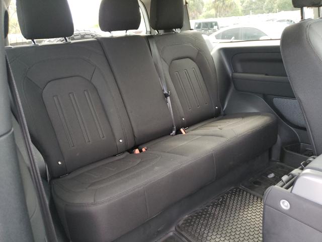 Poor 2022 Land Rover Defender Got A Salvage Title In Just 498 Miles