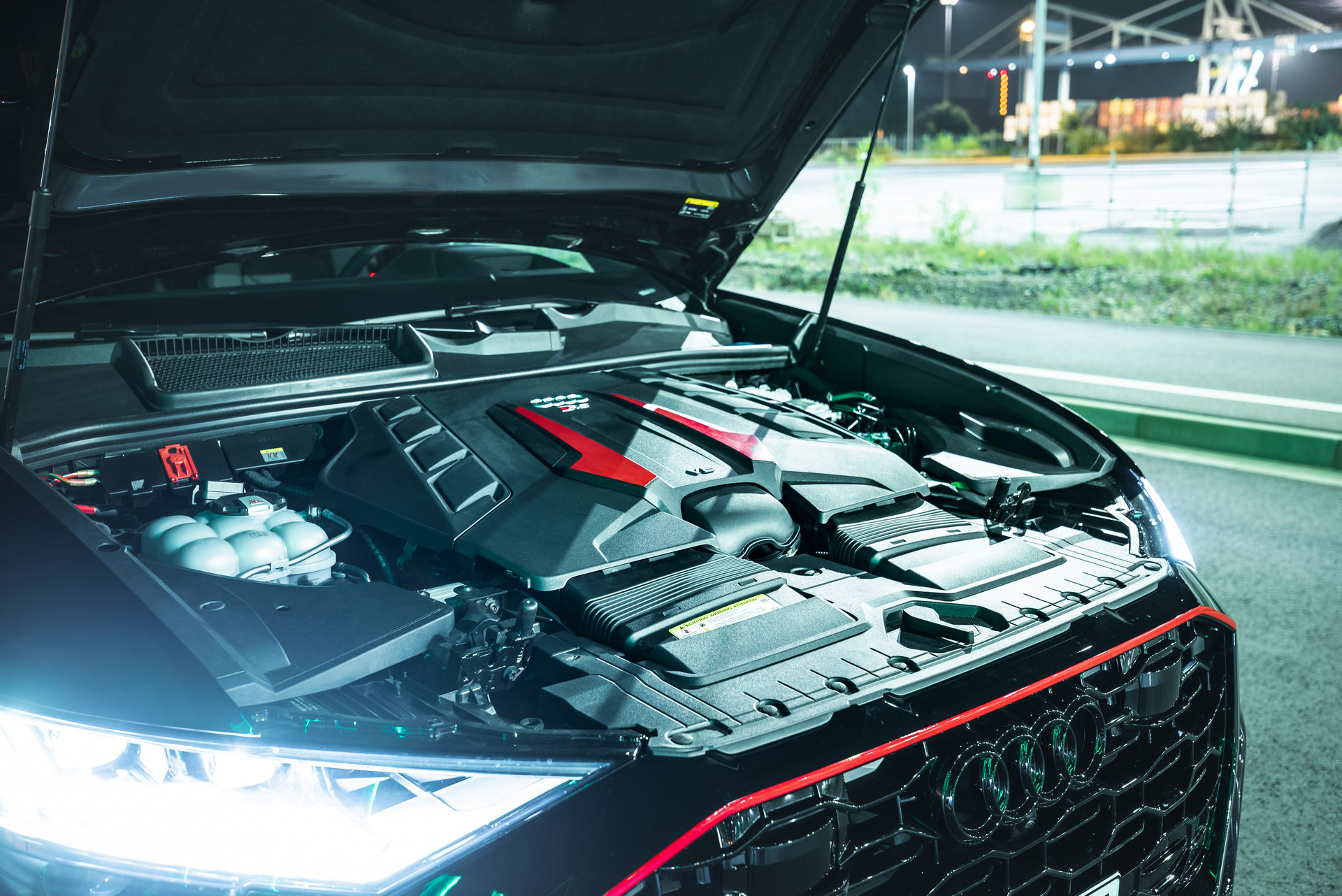 Manhart Gives The Audi RS Q8 818 HP For That Proper Super SUV Vibe