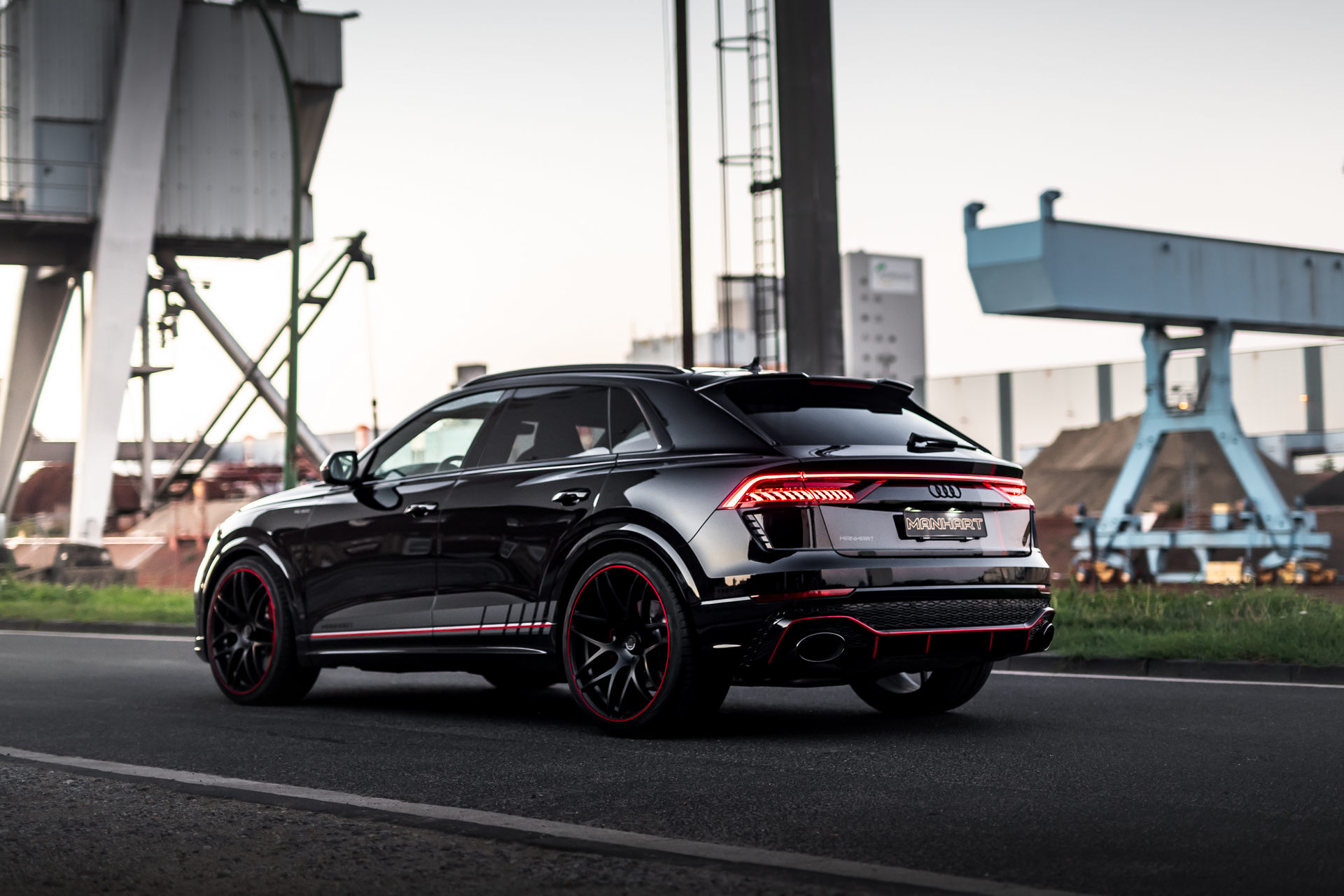 Manhart Gives The Audi RS Q8 818 HP For That Proper Super SUV Vibe