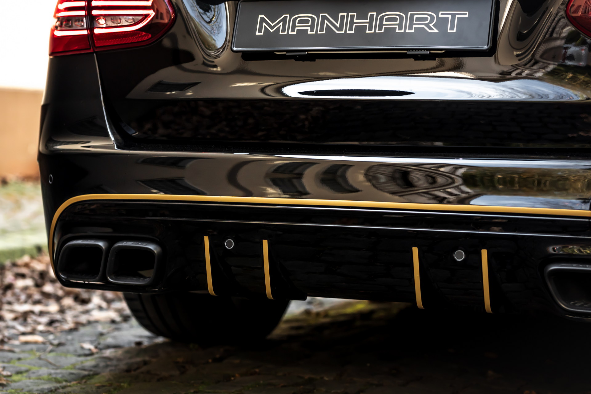 Manhart’s Mercedes-AMG C 63 S Estate Says Farewell To The V8 With 702 HP