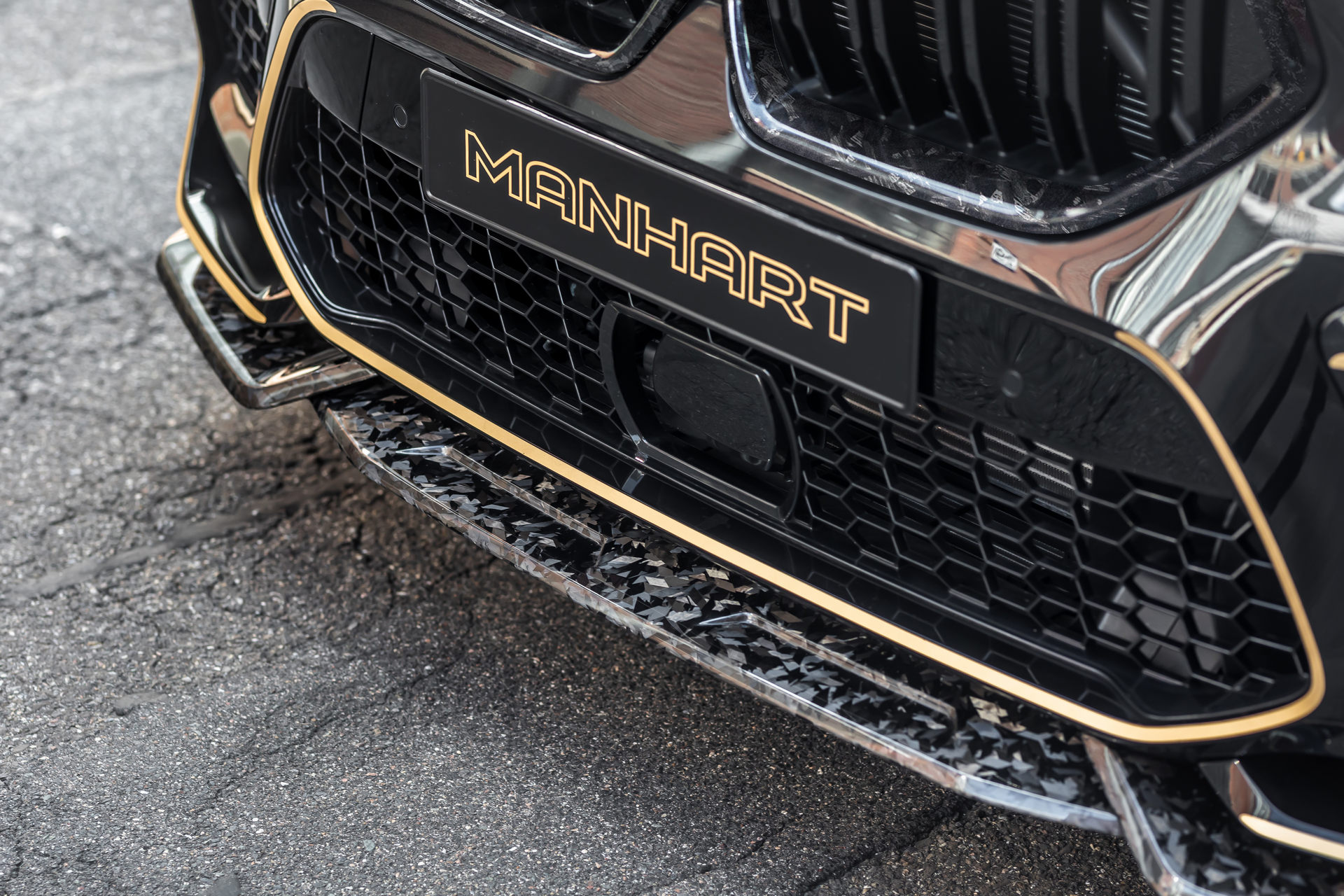 Manhart’s BMW X6-Based MHX6 700 Is All The SUV You Could Ever Need