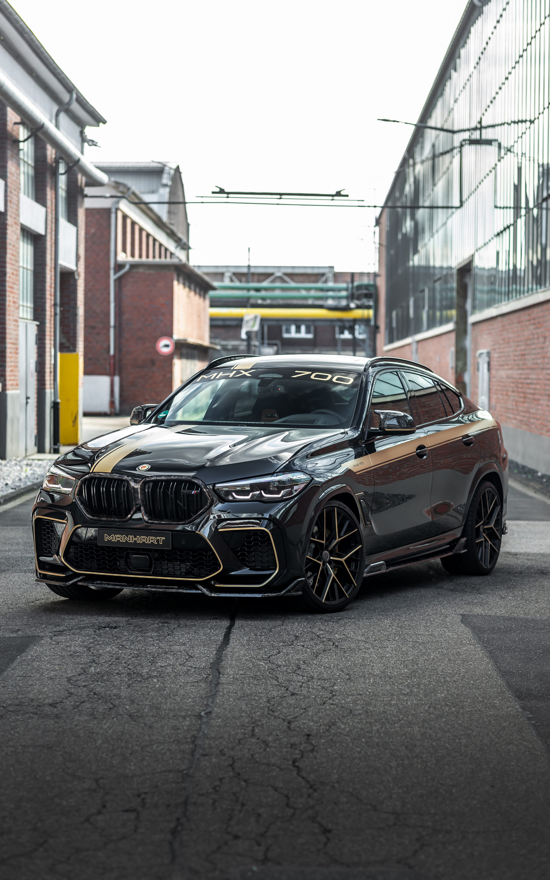 Manhart’s BMW X6-Based MHX6 700 Is All The SUV You Could Ever Need