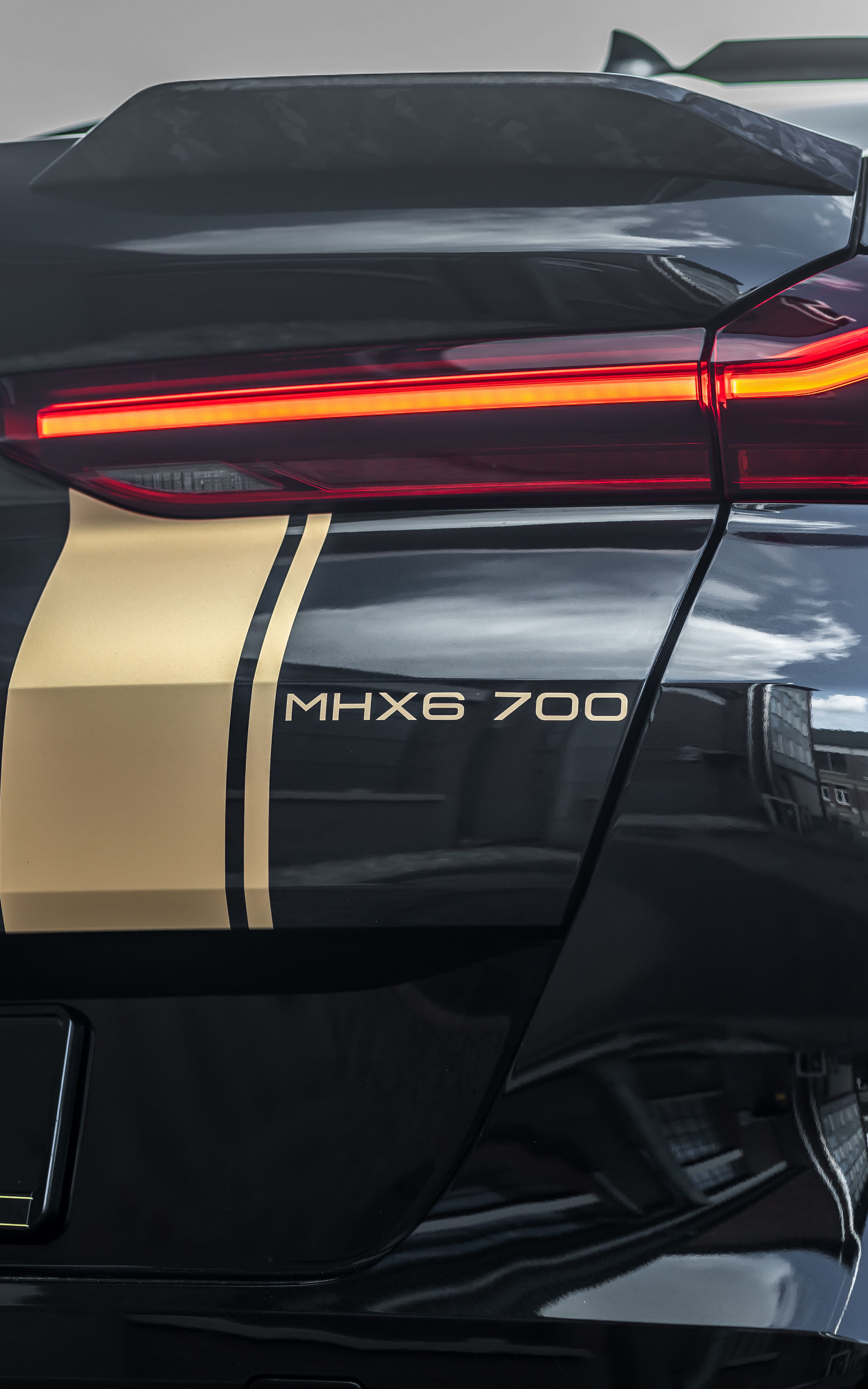 Manhart’s BMW X6-Based MHX6 700 Is All The SUV You Could Ever Need