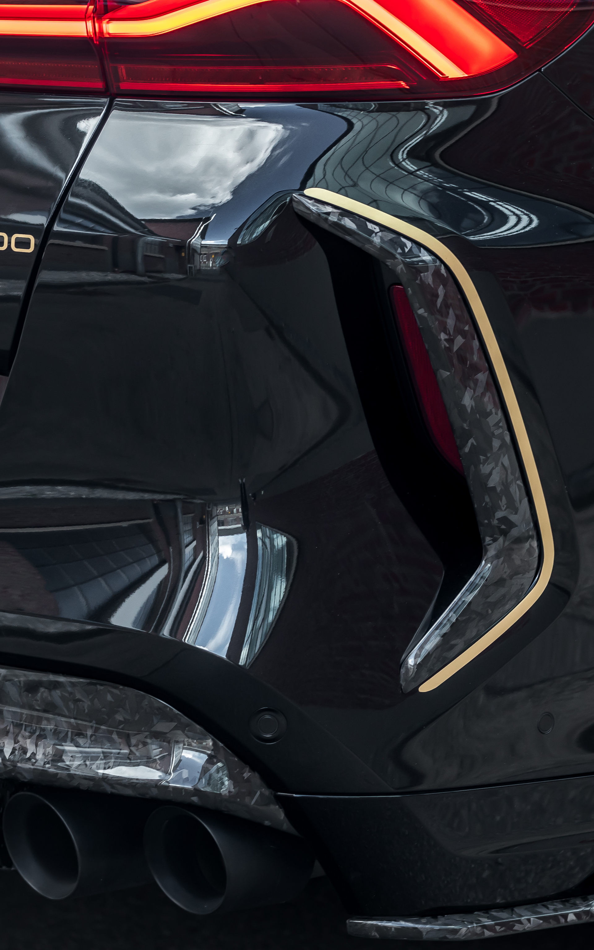 Manhart’s BMW X6-Based MHX6 700 Is All The SUV You Could Ever Need