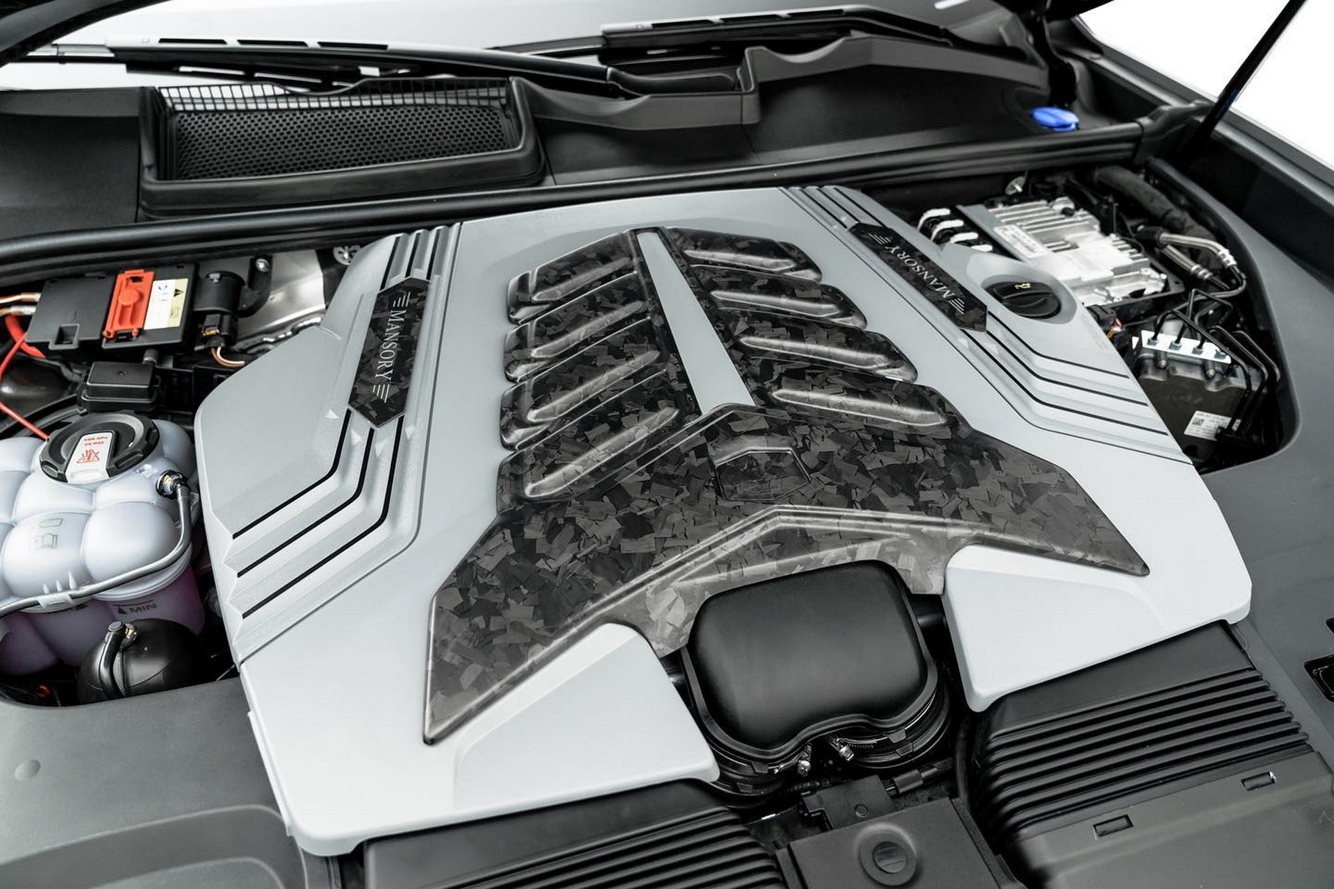 Mansory Creates Special Rolls-Royce Cullinan, Lamborghini Urus, Mercedes G-Class For The UAE