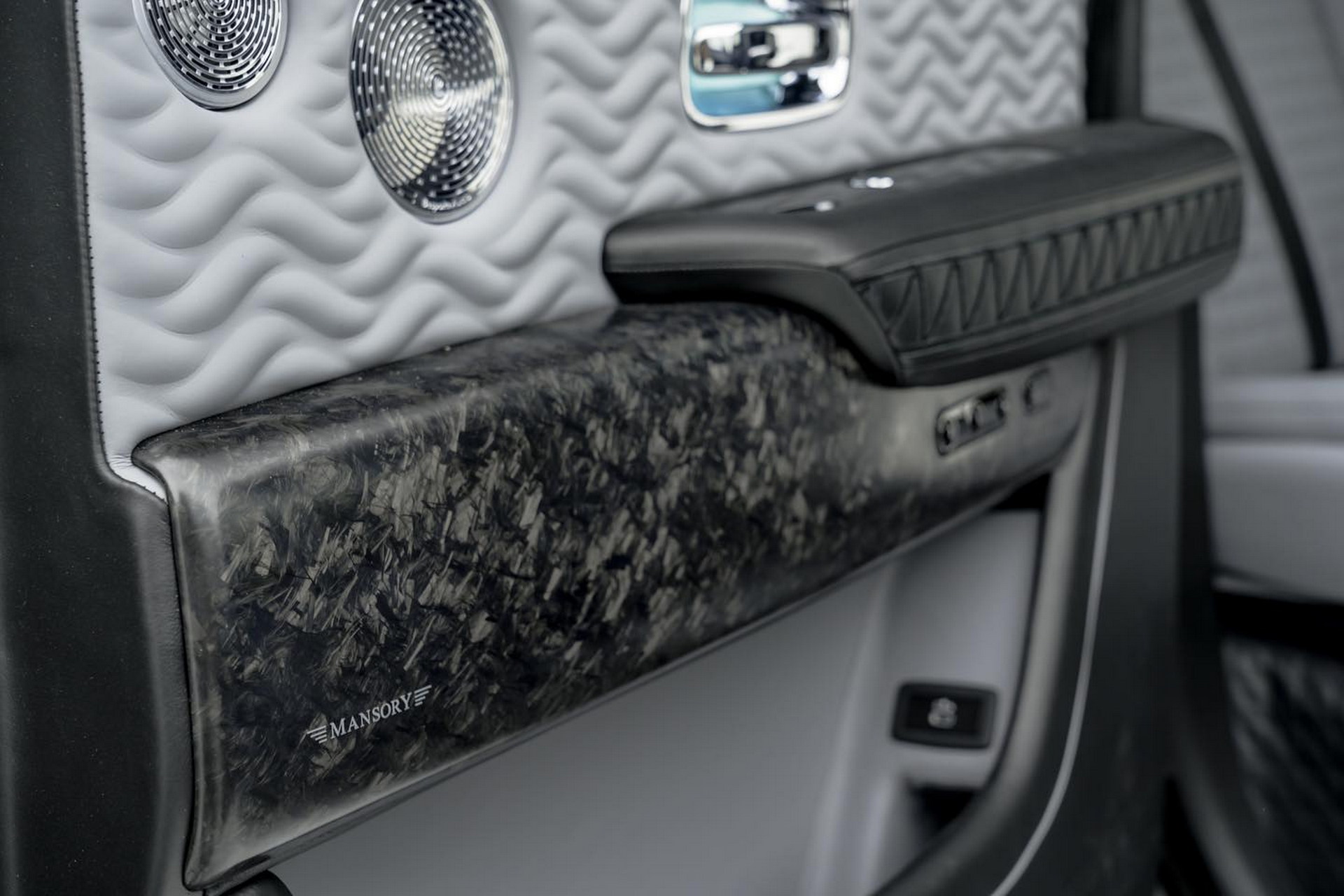 Mansory Creates Special Rolls-Royce Cullinan, Lamborghini Urus, Mercedes G-Class For The UAE