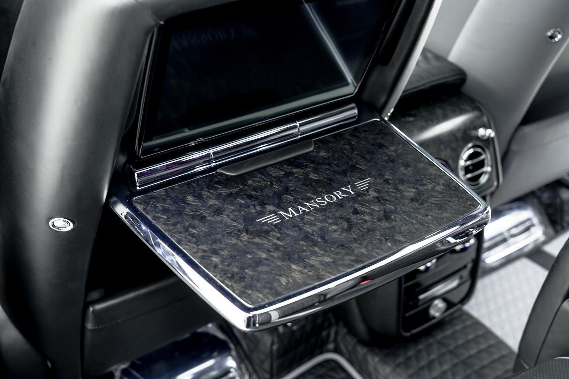 Mansory Creates Special Rolls-Royce Cullinan, Lamborghini Urus, Mercedes G-Class For The UAE