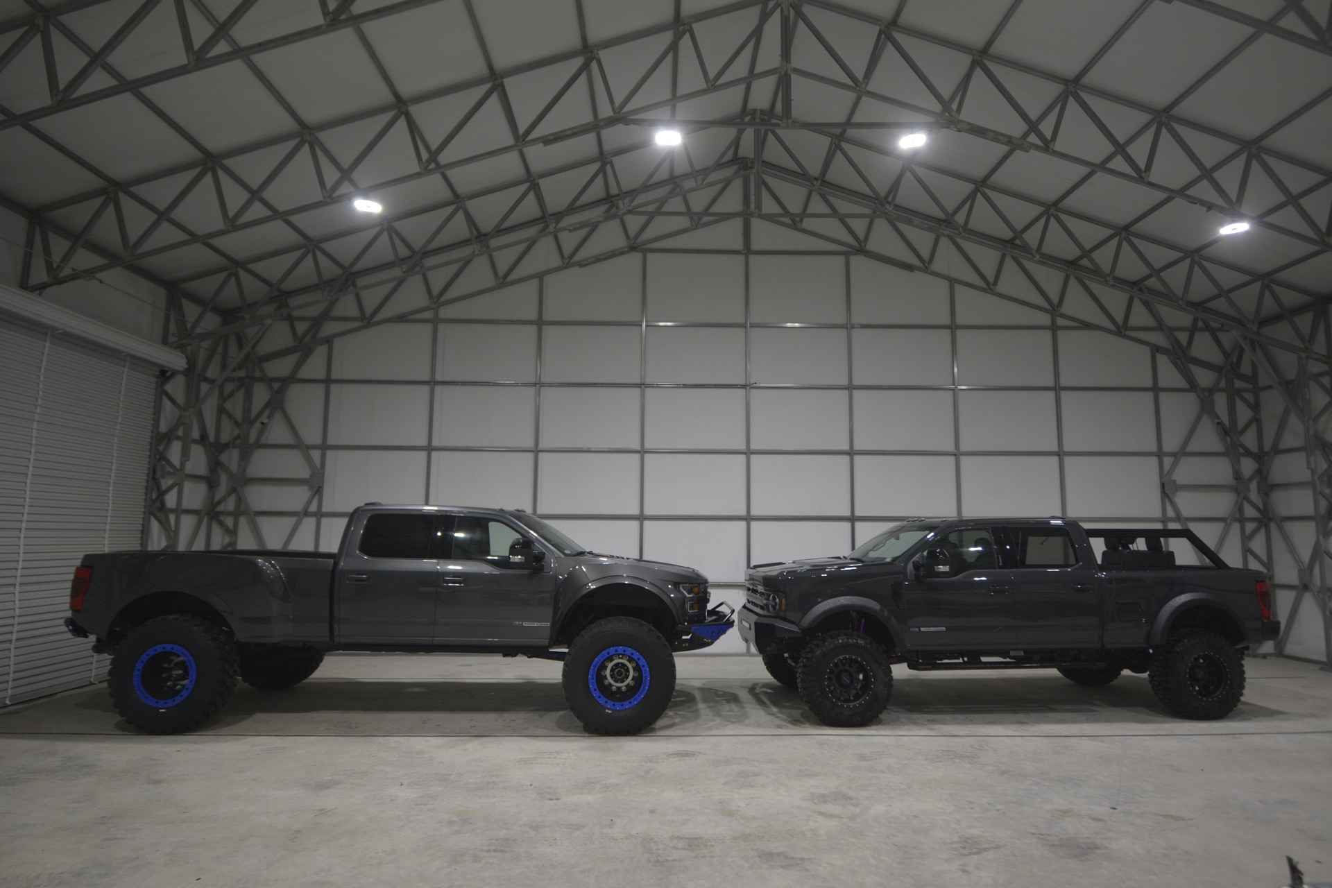 MegaRexx’s MegaBronc Is A 7-Seat Ford F-250 Cosplaying As A Bronco