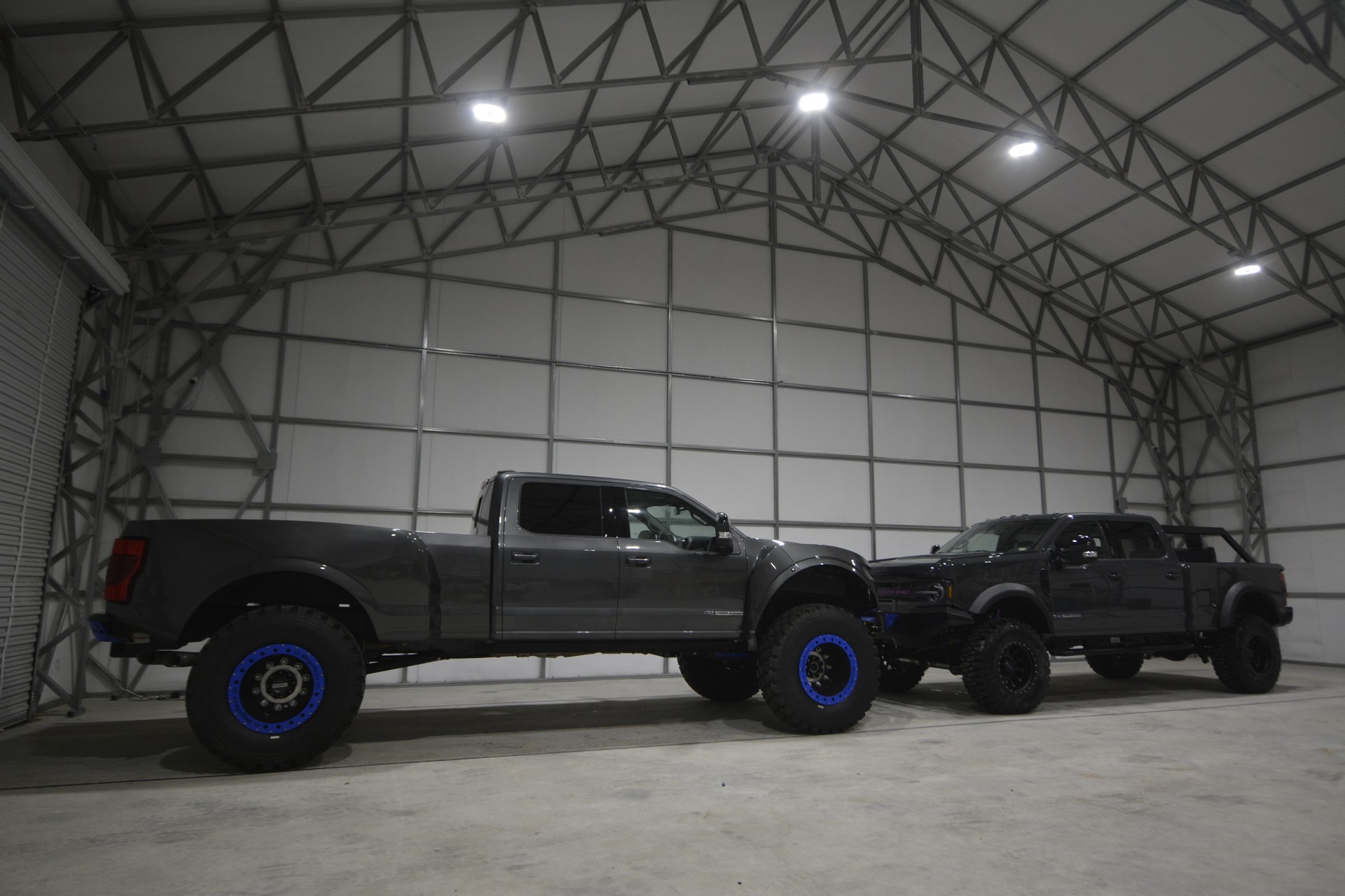 MegaRexx’s MegaBronc Is A 7-Seat Ford F-250 Cosplaying As A Bronco