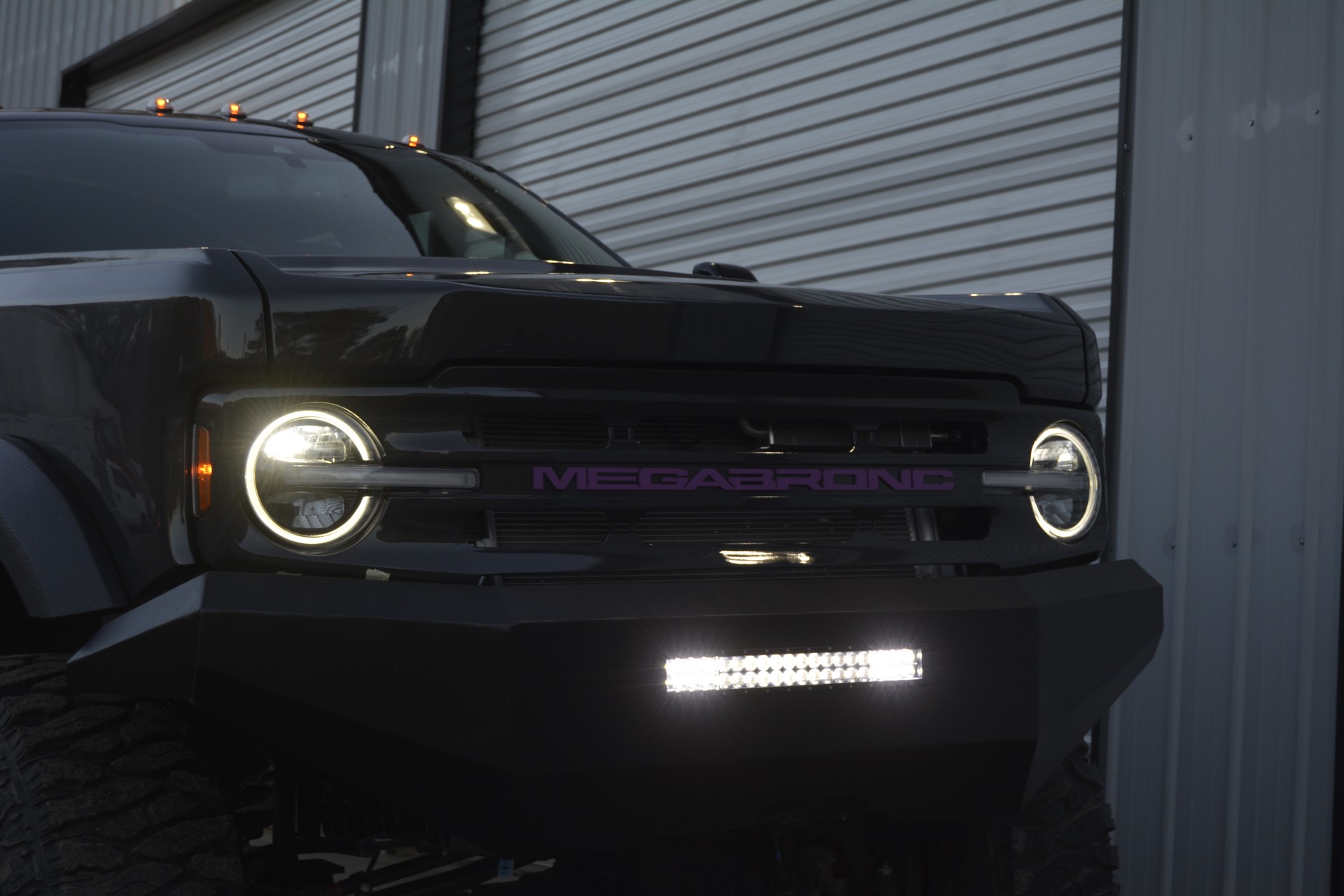MegaRexx’s MegaBronc Is A 7-Seat Ford F-250 Cosplaying As A Bronco