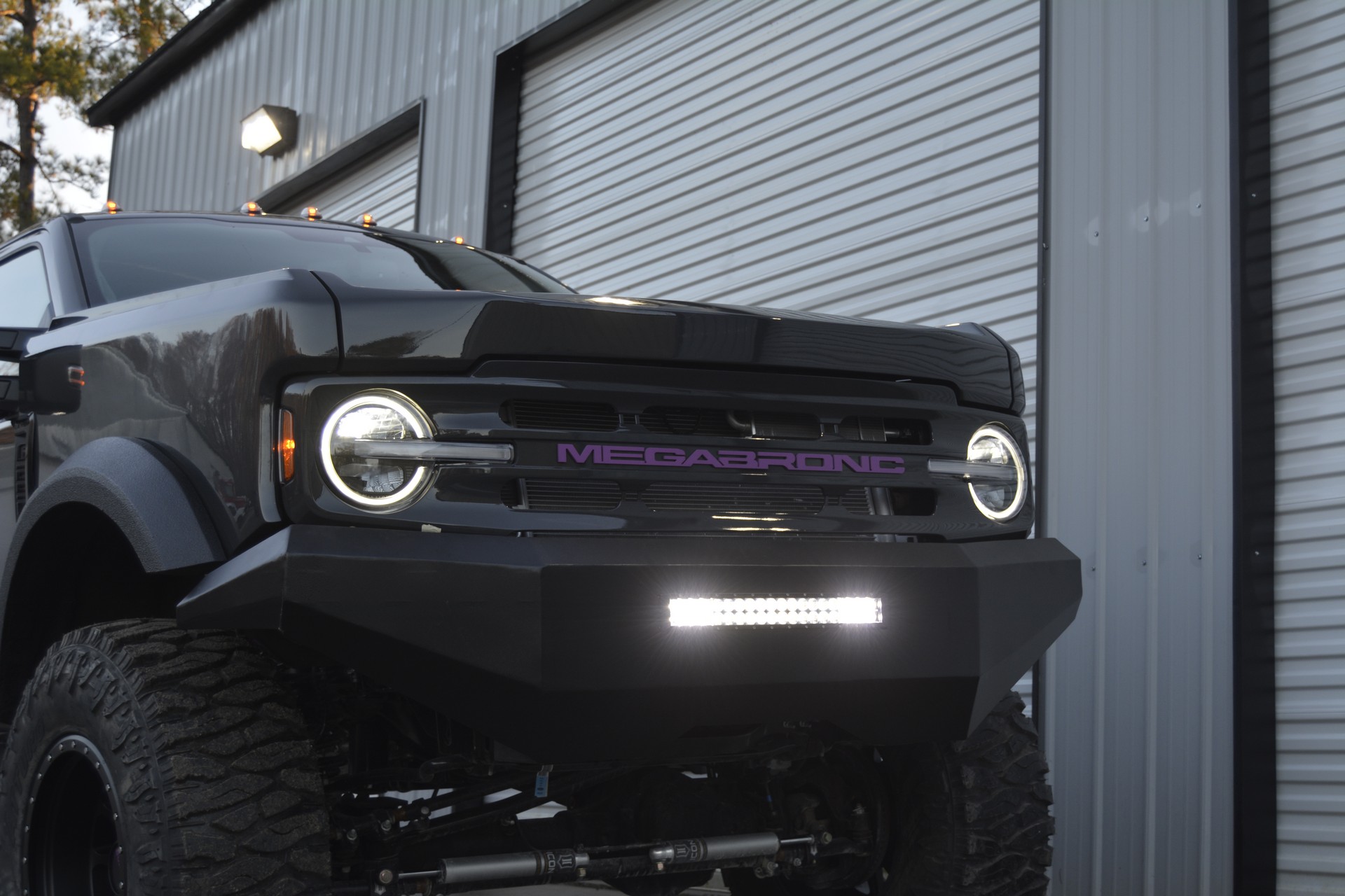 MegaRexx’s MegaBronc Is A 7-Seat Ford F-250 Cosplaying As A Bronco
