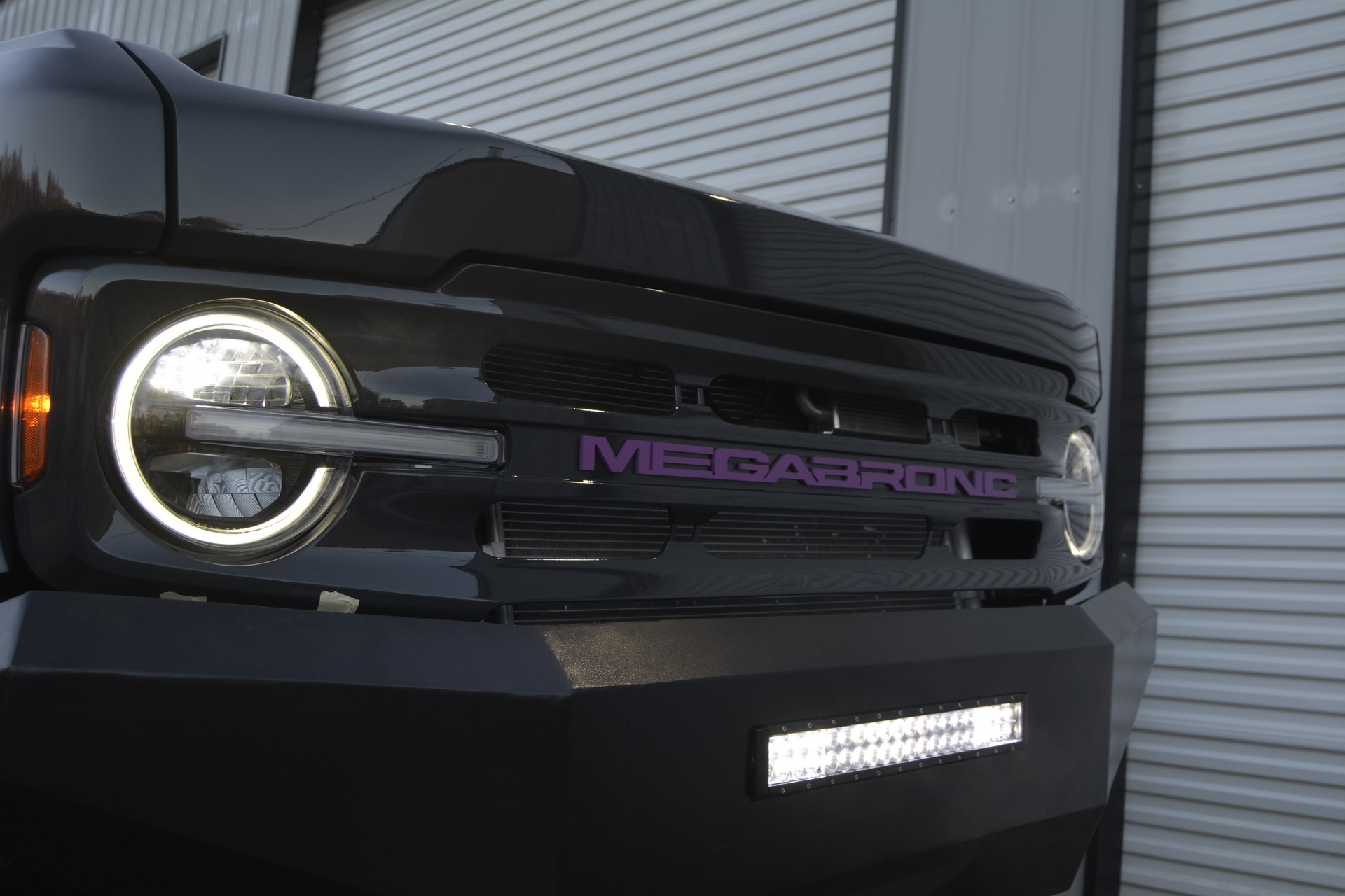 MegaRexx’s MegaBronc Is A 7-Seat Ford F-250 Cosplaying As A Bronco