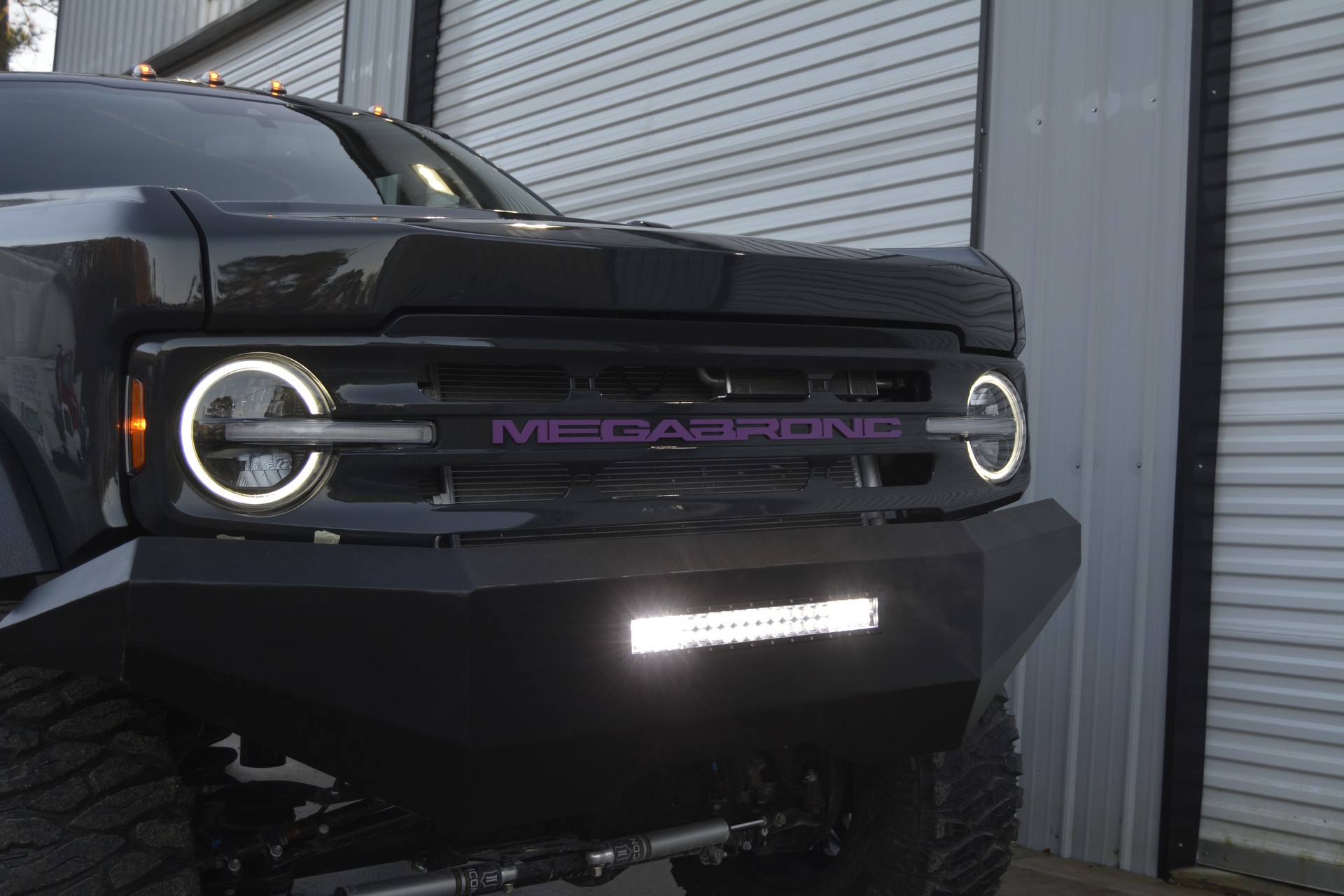 MegaRexx’s MegaBronc Is A 7-Seat Ford F-250 Cosplaying As A Bronco