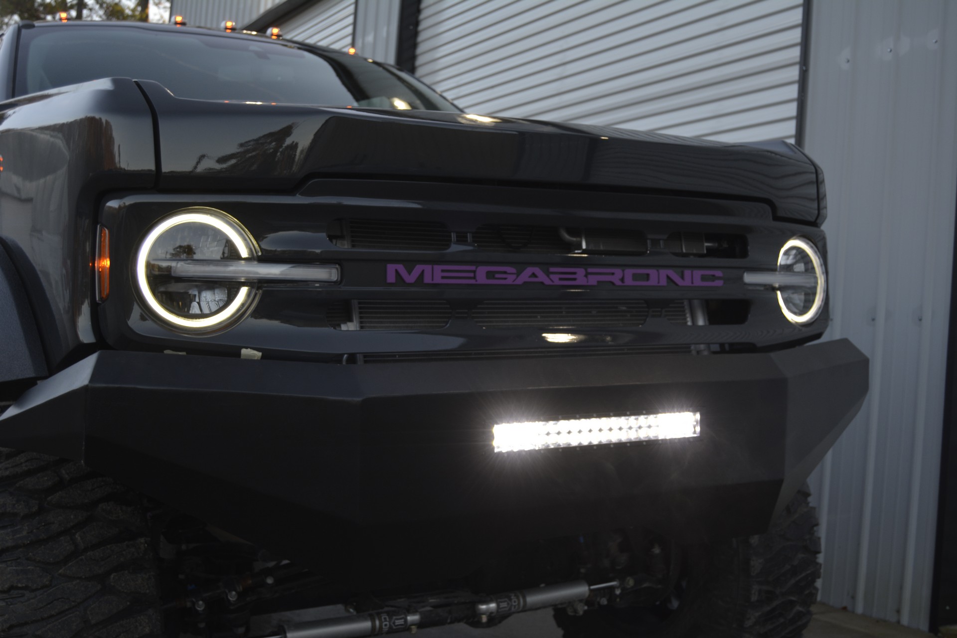 MegaRexx’s MegaBronc Is A 7-Seat Ford F-250 Cosplaying As A Bronco