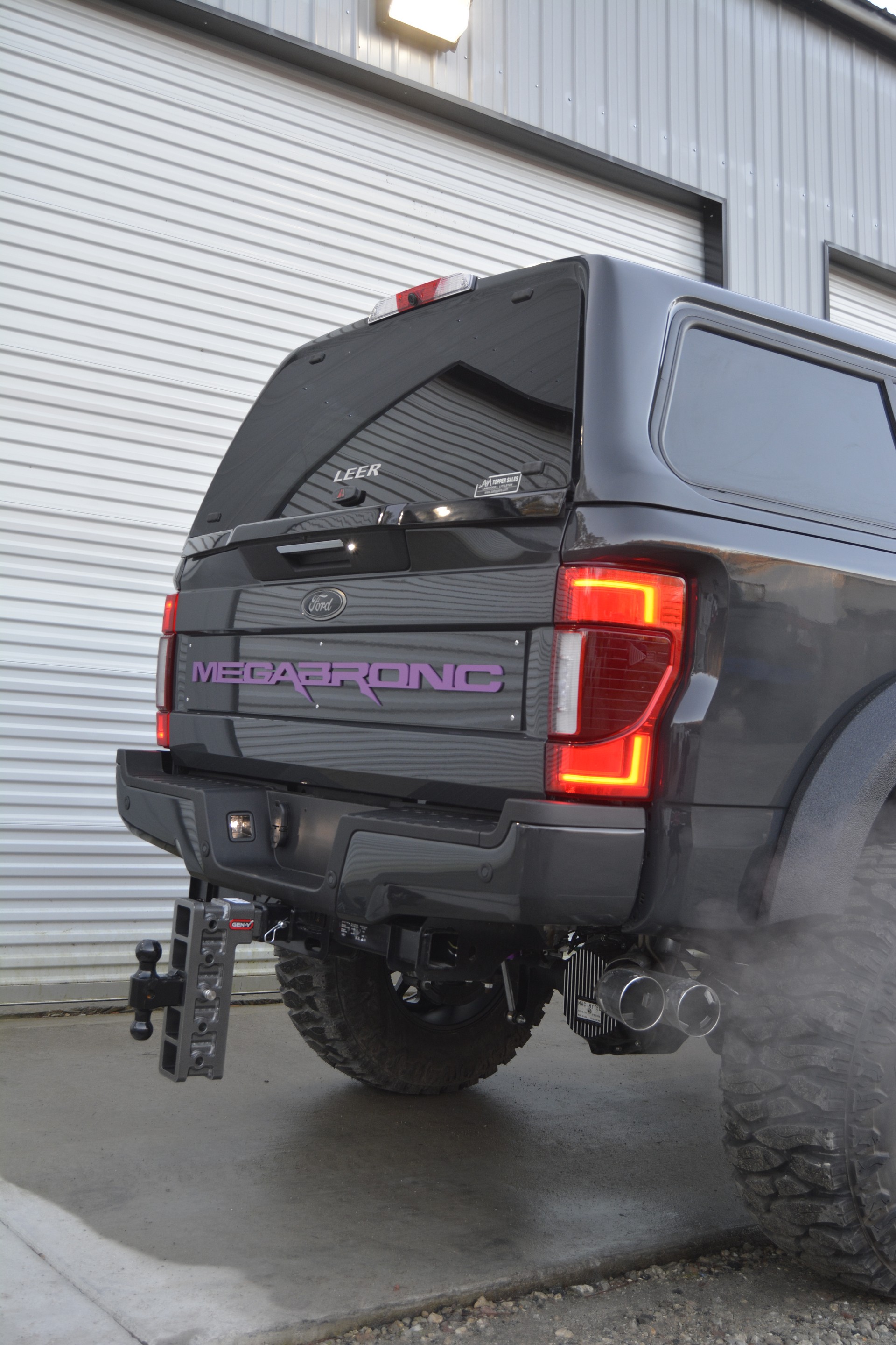 MegaRexx’s MegaBronc Is A 7-Seat Ford F-250 Cosplaying As A Bronco
