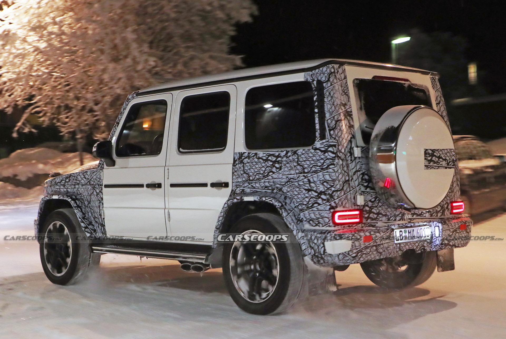 Mercedes-AMG G63 Facelift Spied Testing Hiding Non-Traceable Updates