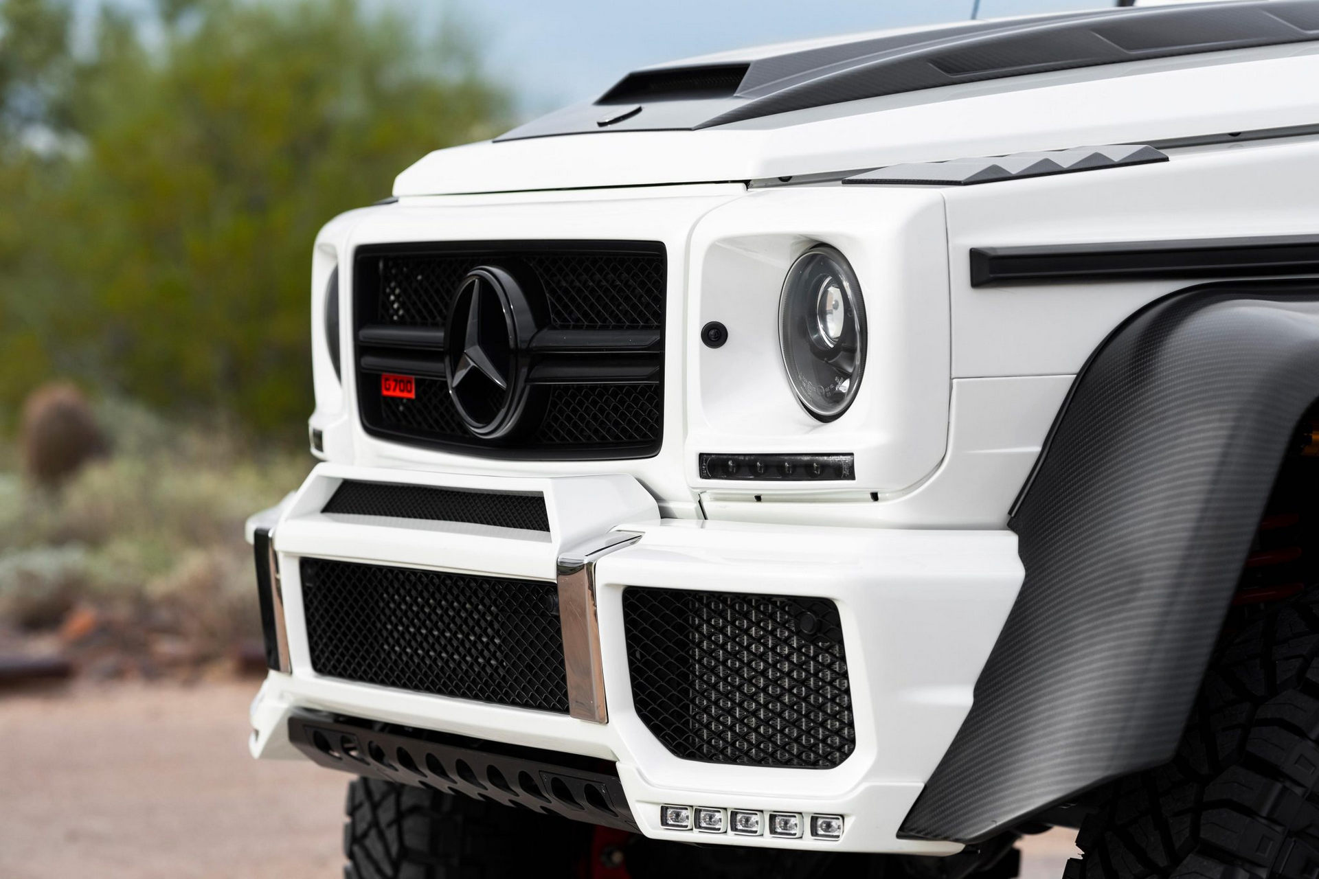 Someone Is Willing To Pay Over $1 Million For This Mercedes G63 6×6 Tuned By Brabus