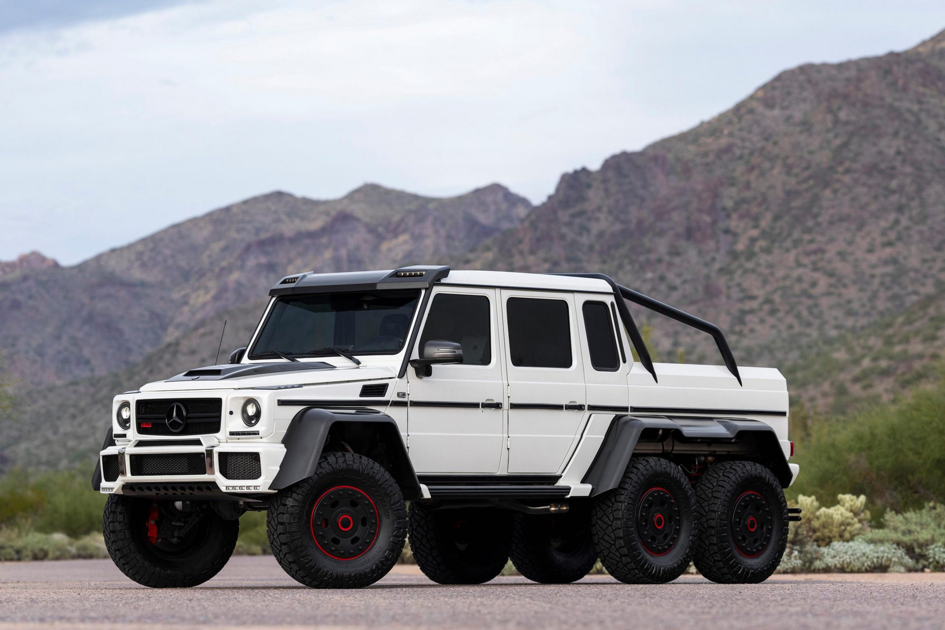 Someone Is Willing To Pay Over $1 Million For This Mercedes G63 6×6 Tuned By Brabus