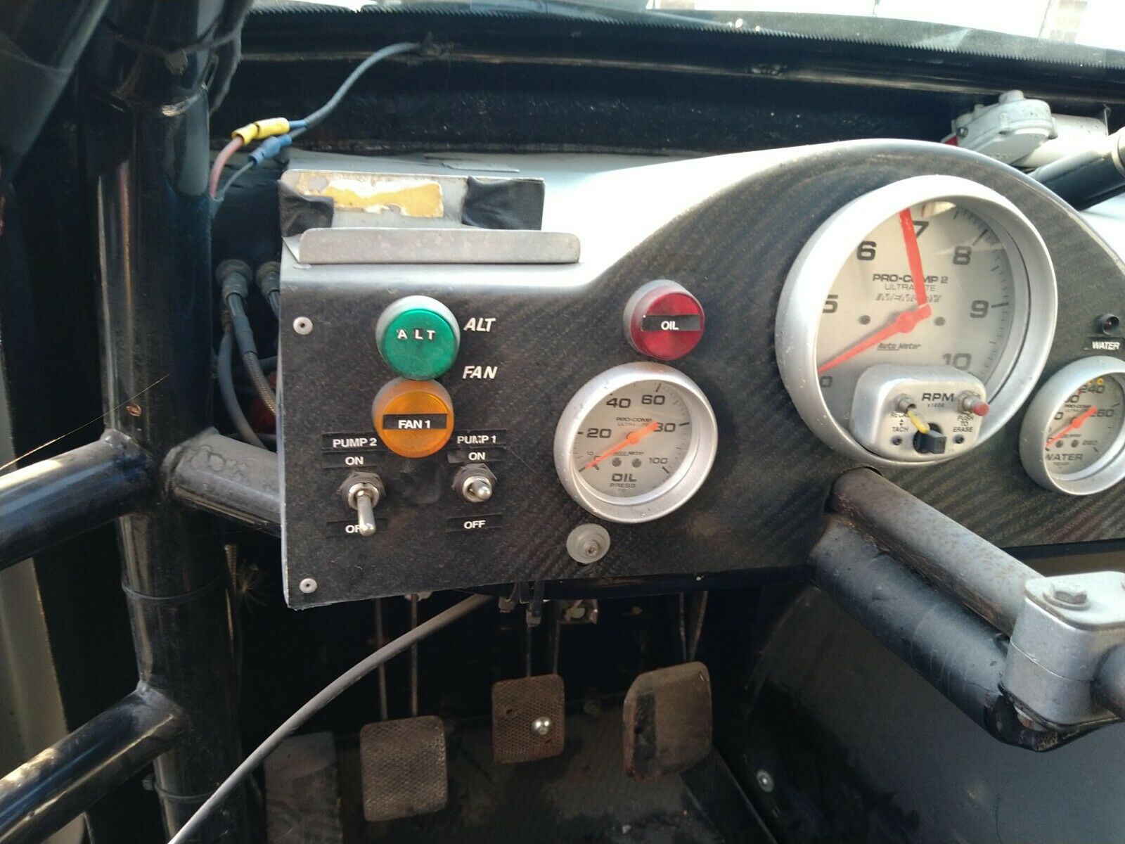 This Ford V8-Powered Race Car Is Masquerading As An Old Mercedes-Benz