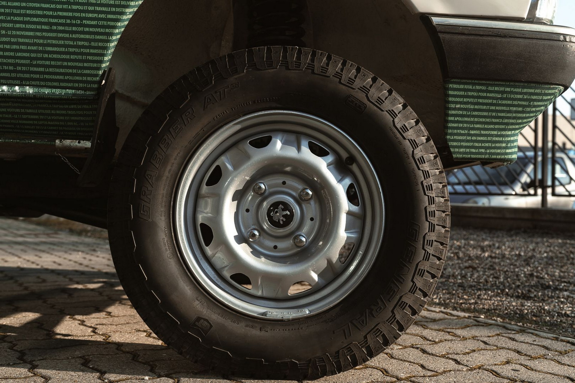 At €59,000, Can This 1985 Peugeot 505 Break 4×4 Dangel Lift Your Spirits Up?