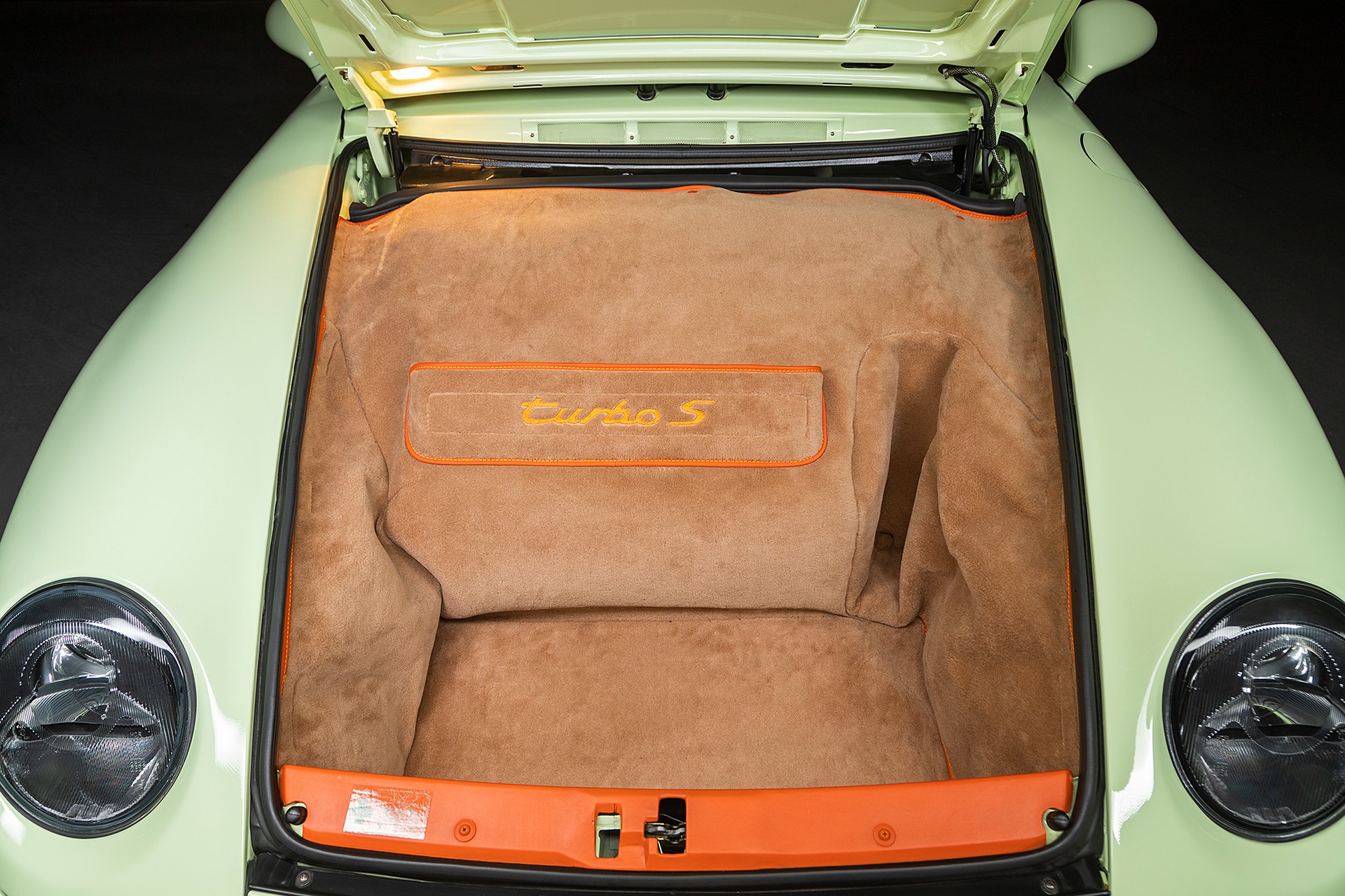 This One-Off 911 Turbo S Might Be Porsche’s Most Jaw-Dropping 993