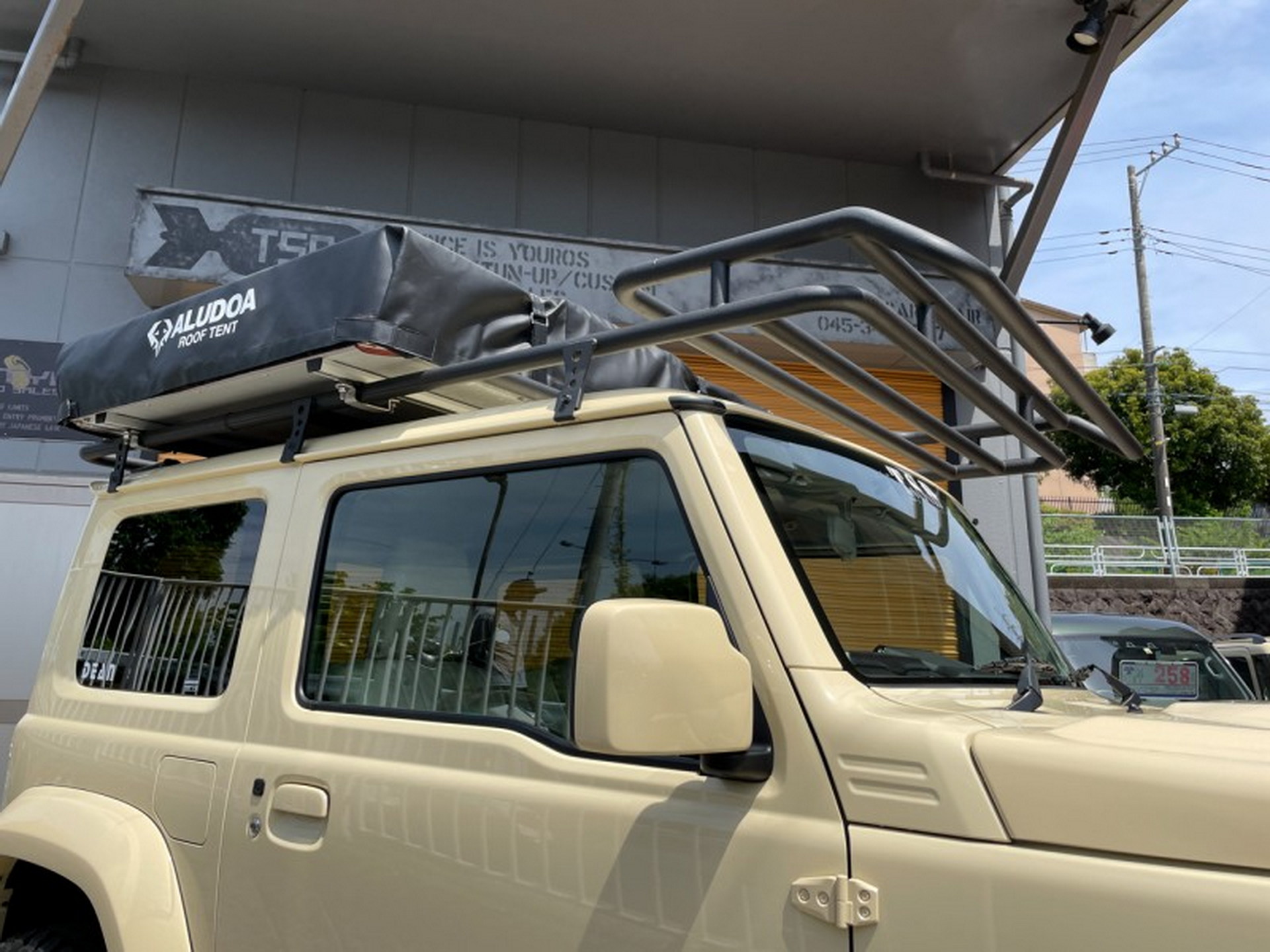 You Could Buy This Retro-Flavored Suzuki Jimny For $21K In Japan