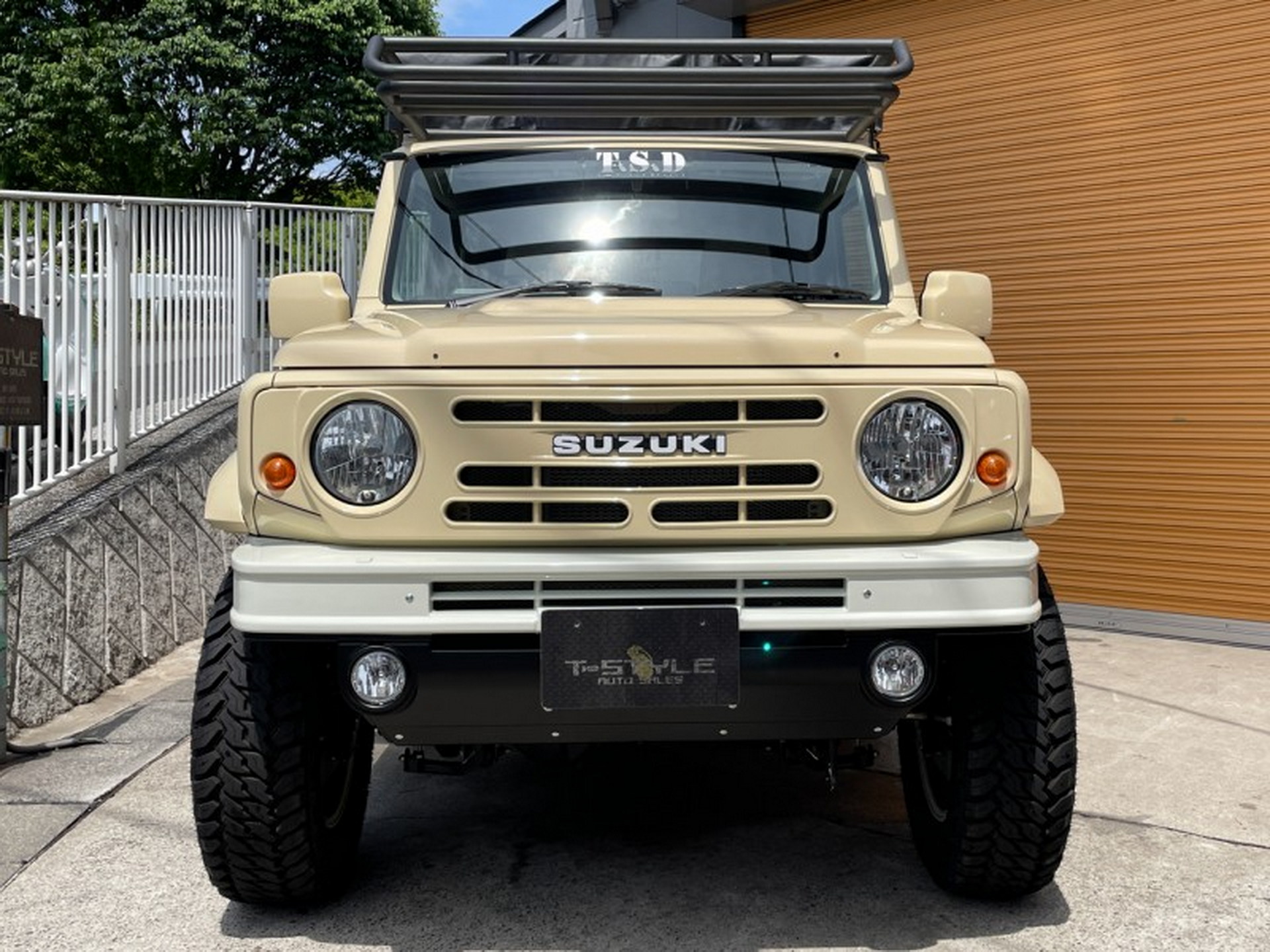 You Could Buy This Retro-Flavored Suzuki Jimny For $21K In Japan