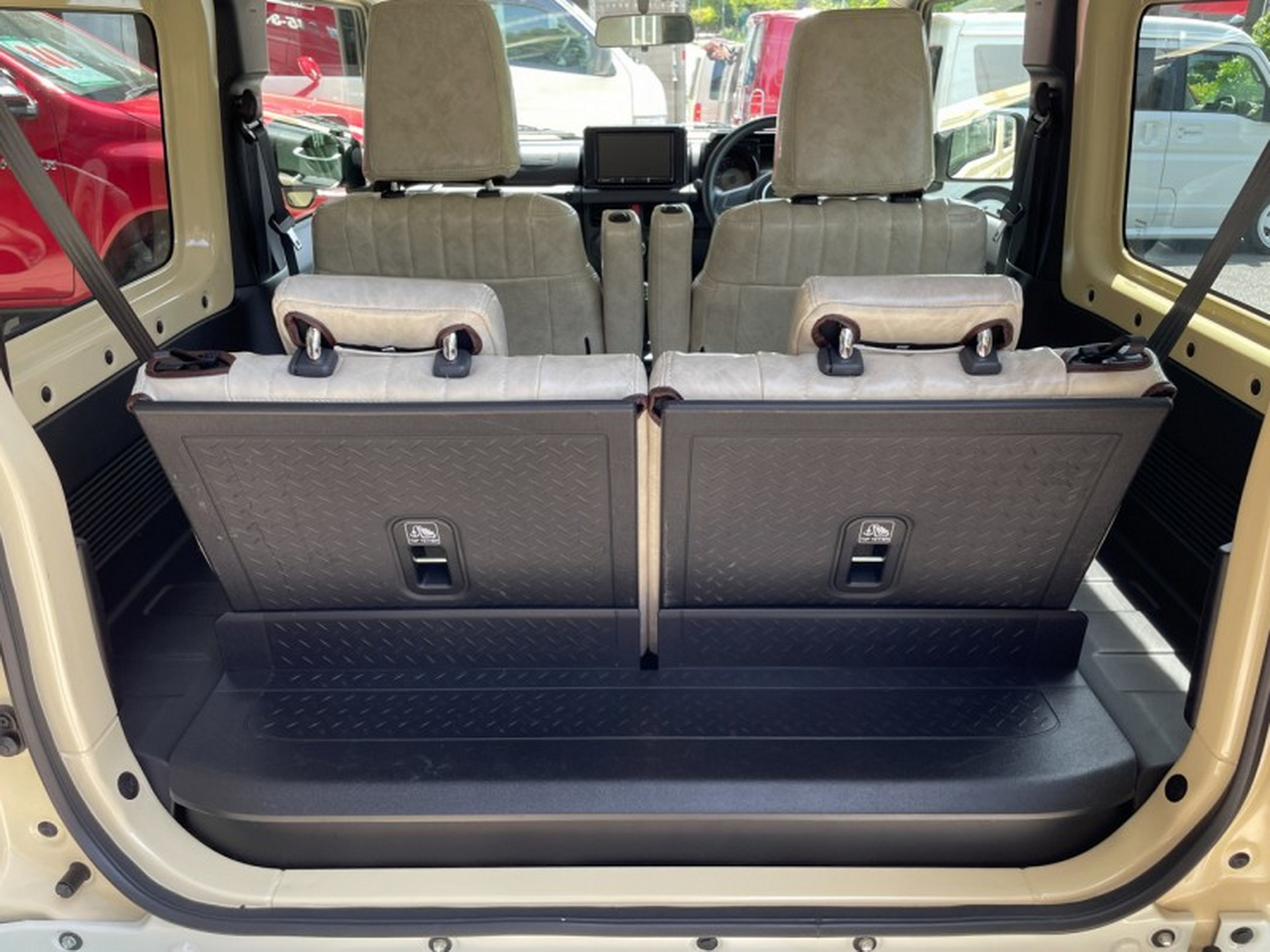 You Could Buy This Retro-Flavored Suzuki Jimny For $21K In Japan