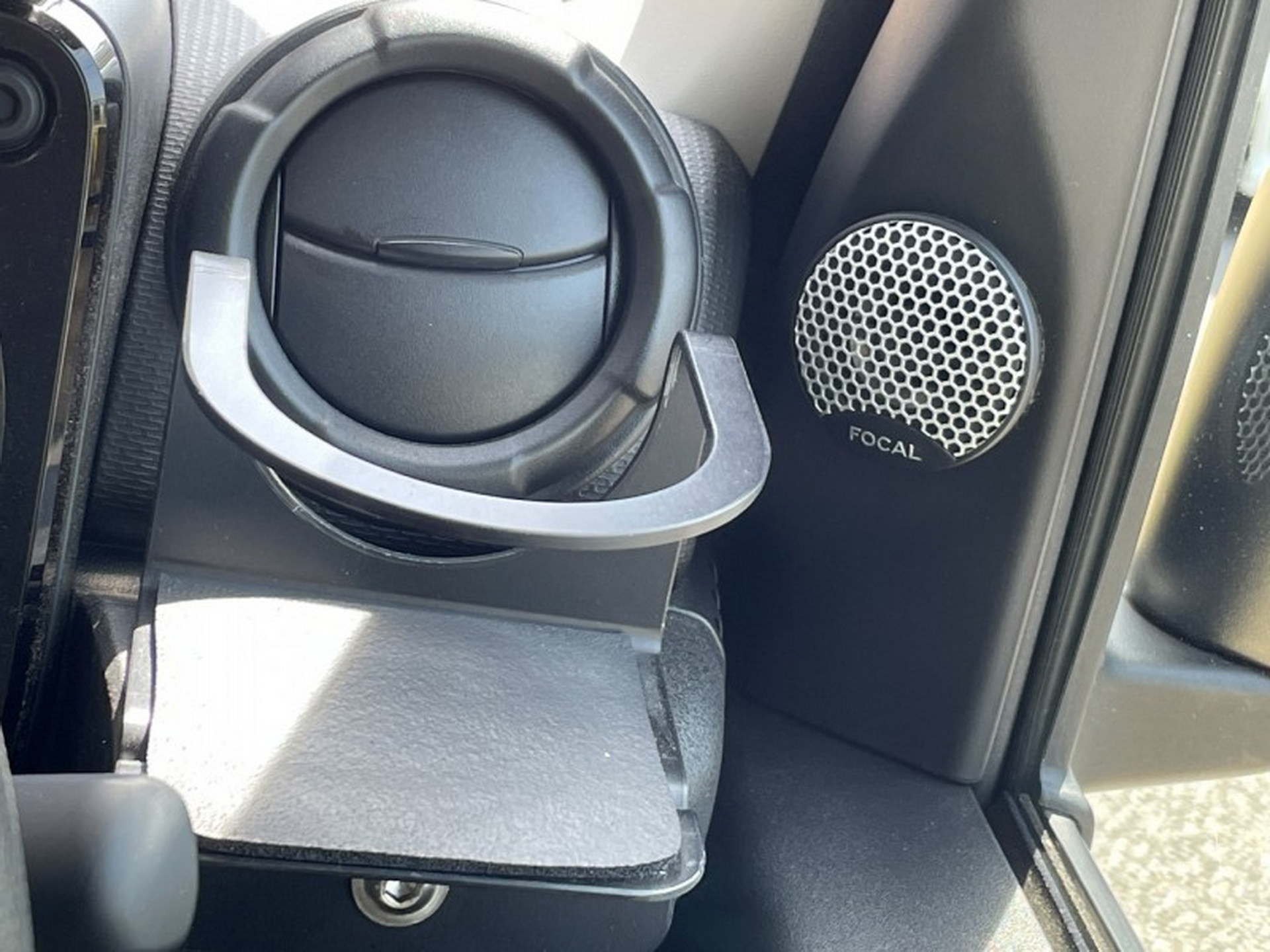 You Could Buy This Retro-Flavored Suzuki Jimny For $21K In Japan