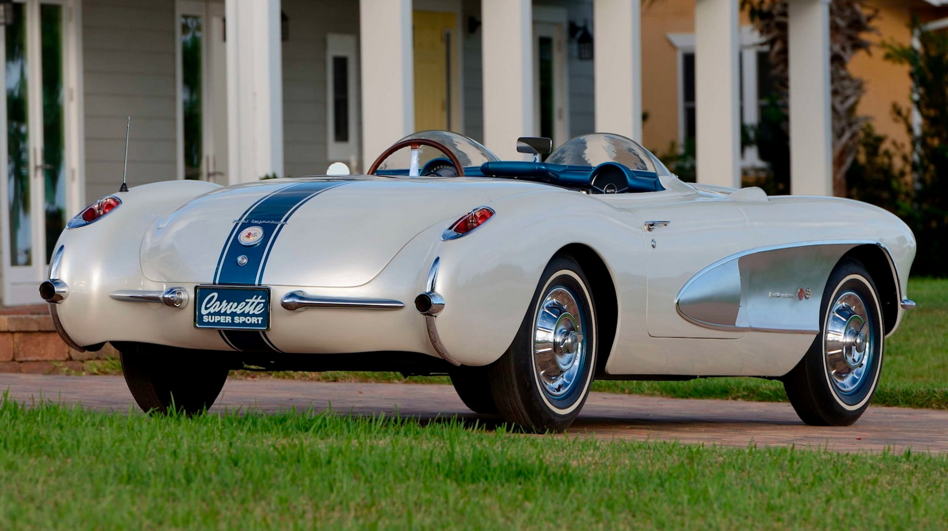 GM’s 1957 Corvette Super Sport Concept Is A $2M Show Stopper