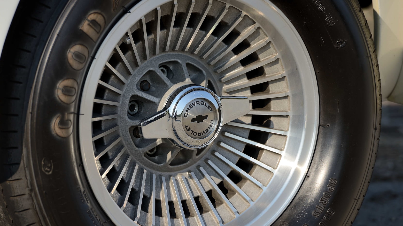 Split-Window C2 Corvette Racer Comes With An Illustrious History And A Multi-Million Dollar Price