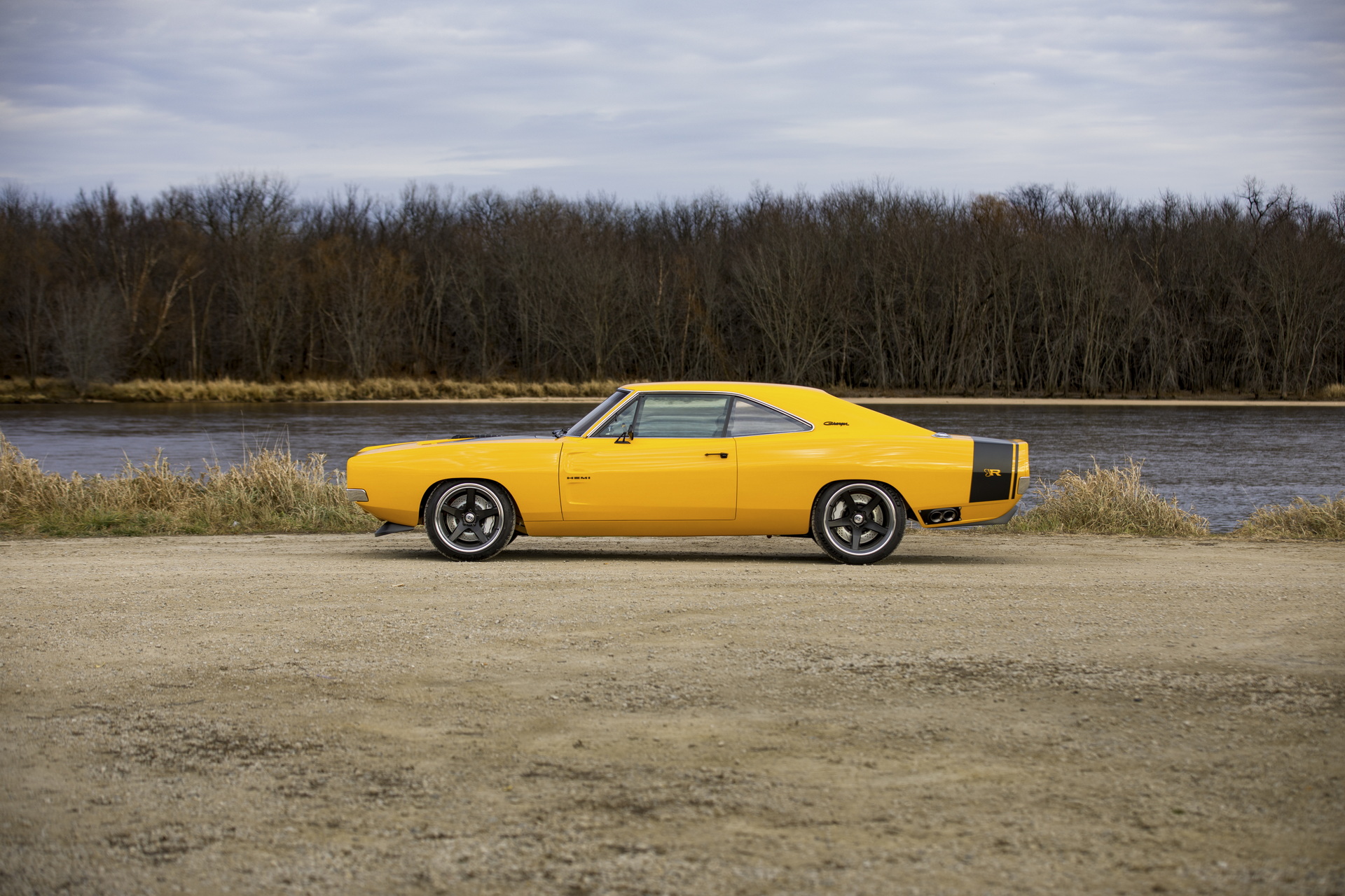 Ringbrothers’ Restomod 1969 Dodge Charger CAPTIV Is One Helluva Cat