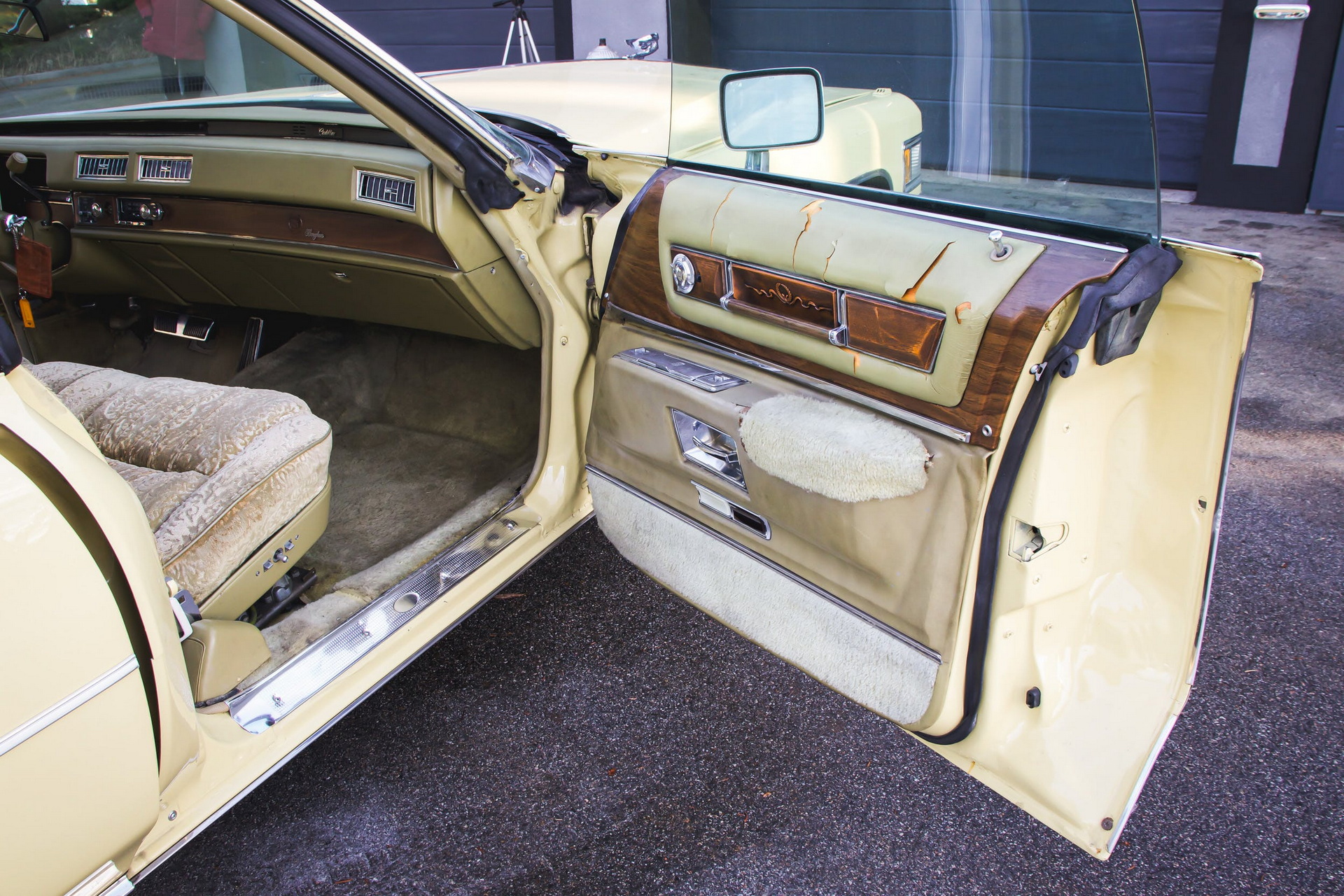 Did You Have A Blue Christmas? Buy Yourself Elvis’ 1975 Cadillac Fleetwood Brougham To Make Up For It