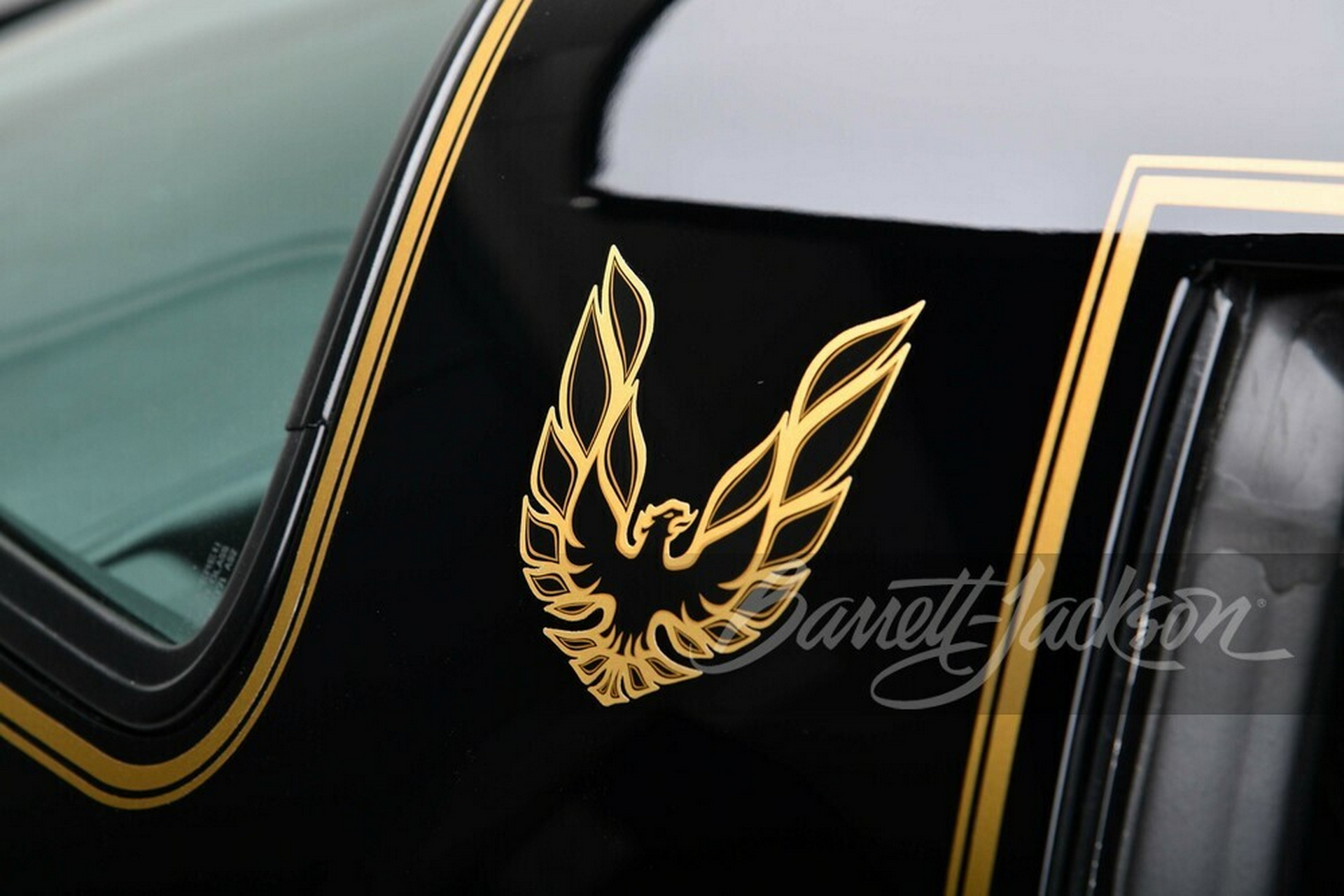 Banditry or Justice? Someone Just Paid $495k For Burt Reynolds’ 1977 Pontiac Trans Am