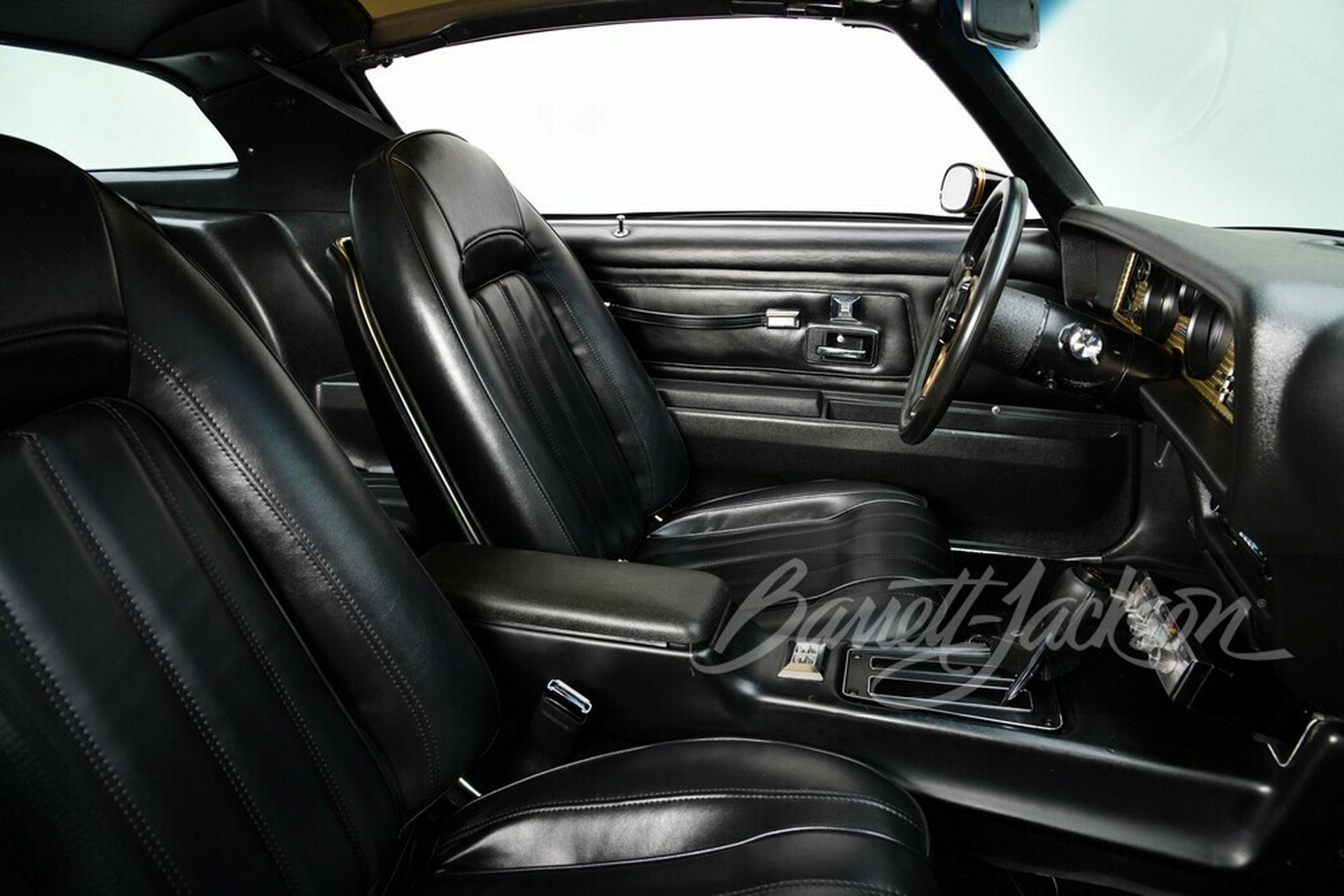 Banditry or Justice? Someone Just Paid $495k For Burt Reynolds’ 1977 Pontiac Trans Am