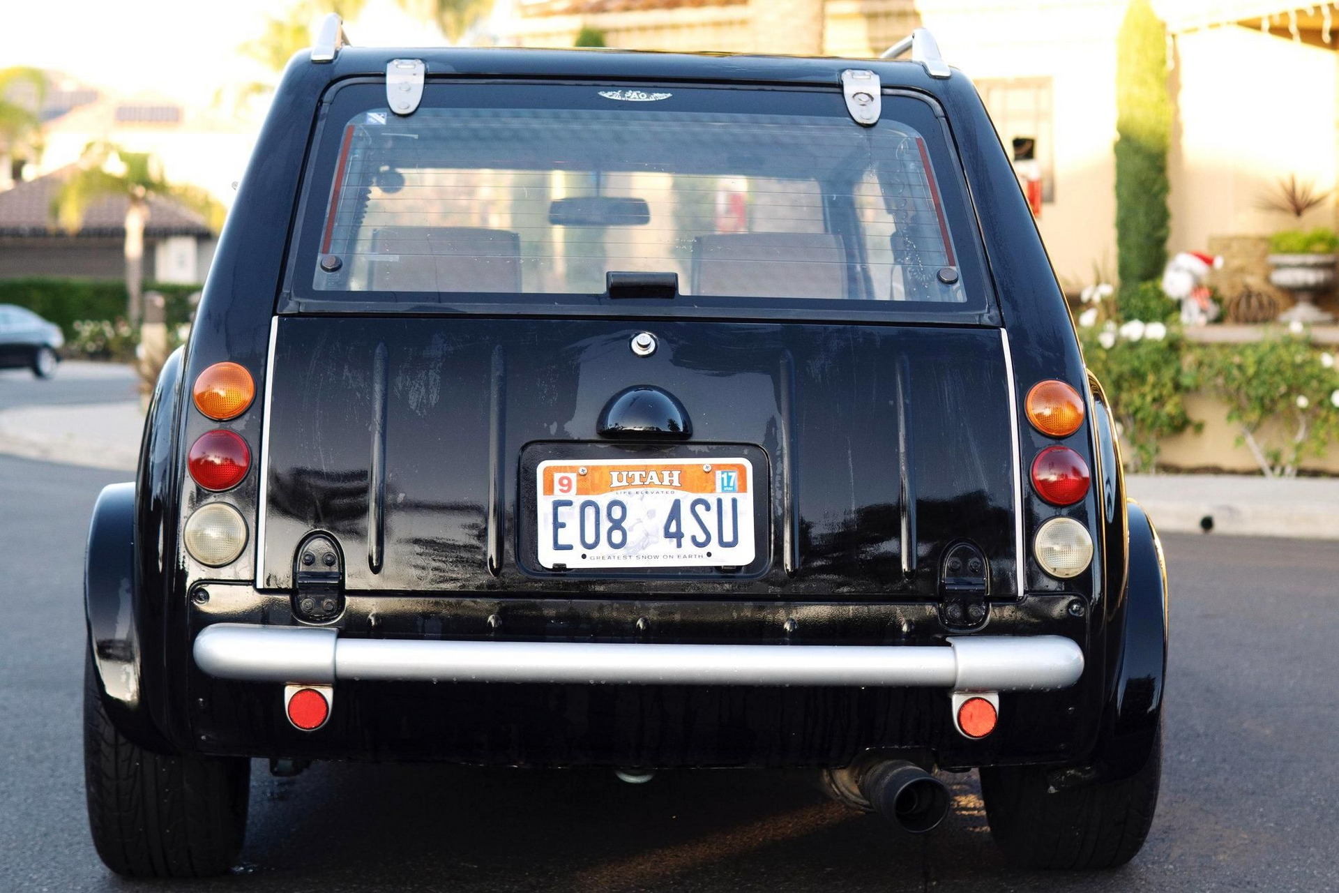 This Modified Nissan Pao Is Simultaneously Aggressive And Adorable