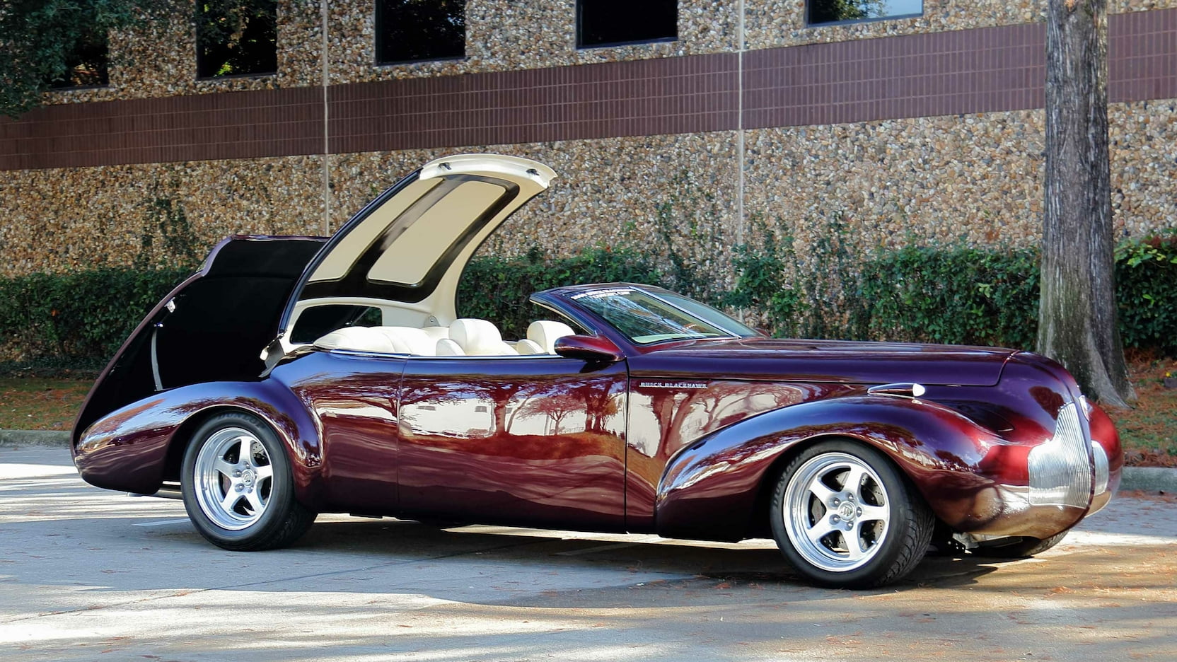 The Buick Blackhawk Show Car Is The Kind Of Wild Model The Brand Needs Today