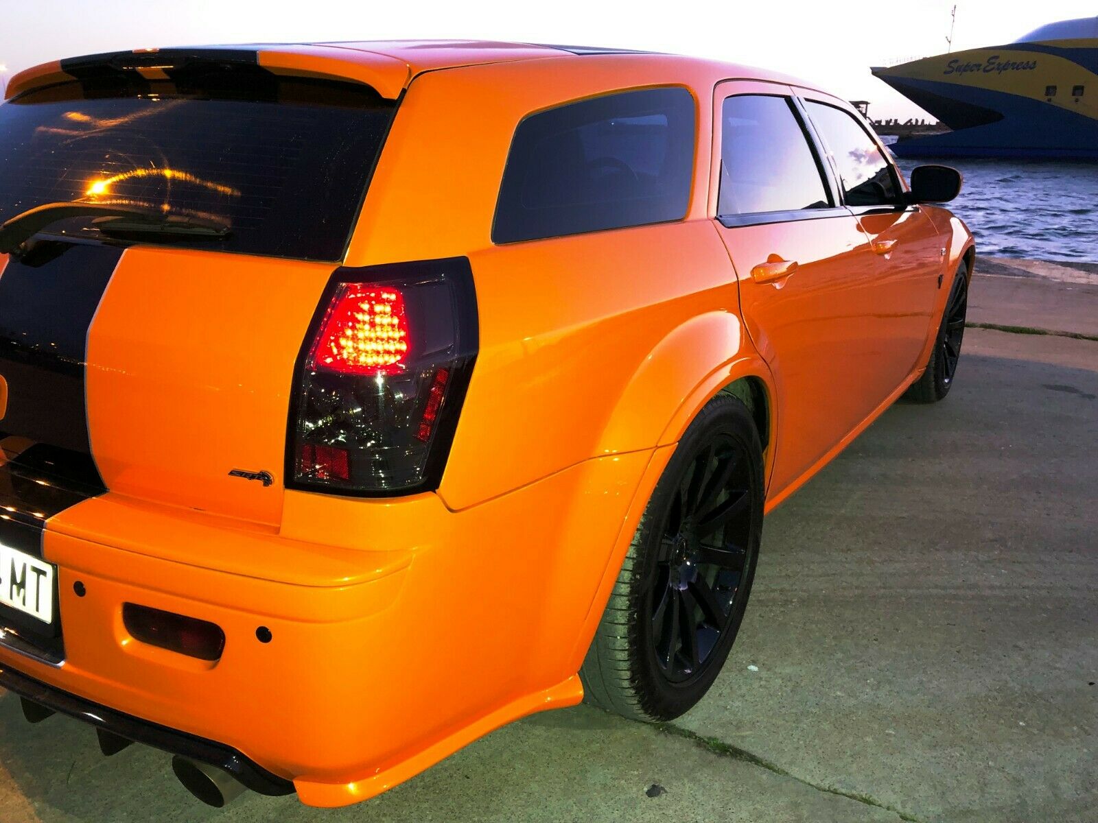 The Chrysler 300C SRT8 Touring Is The Muscle Wagon You Always Wanted (But Still Can’t Get In The USA)