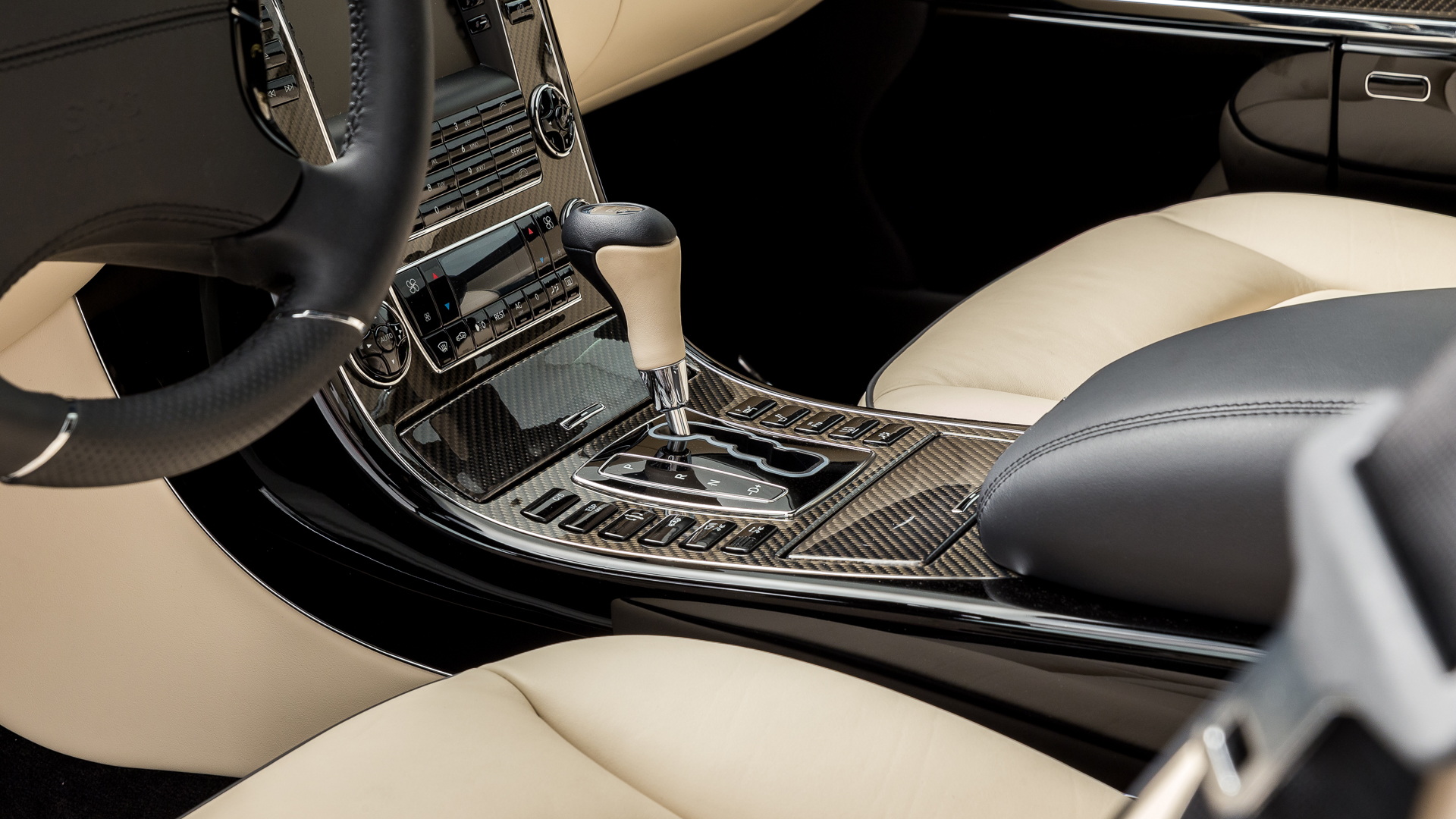 For $2.6M, Would You Get A 1975 Mercedes-Benz 600 Pullman Or A 2009 Maybach Landaulet?