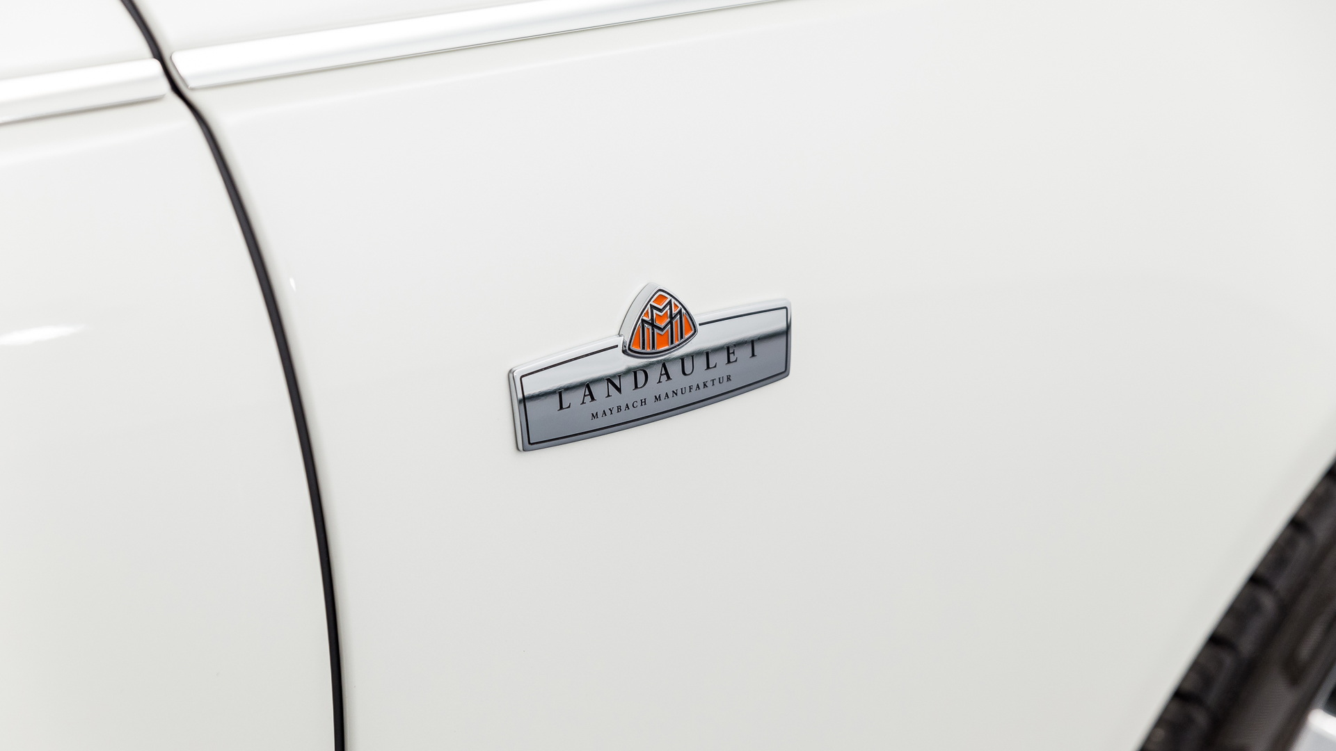 For $2.6M, Would You Get A 1975 Mercedes-Benz 600 Pullman Or A 2009 Maybach Landaulet?