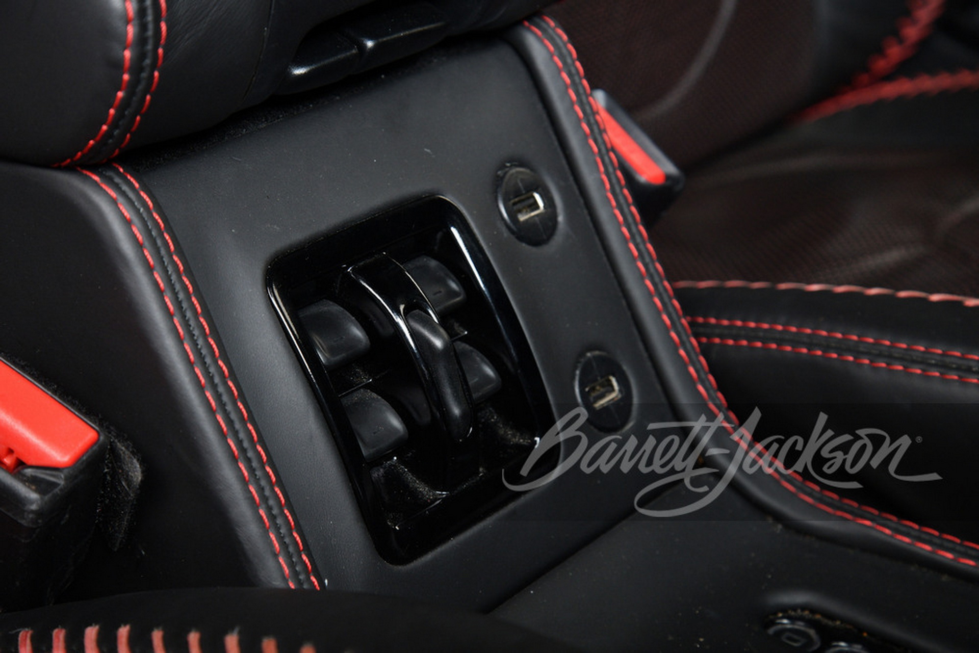 Forget The Gladiator, Buy This Hemi-Powered 2012 Jeep Wrangler 6×6 Pickup Instead