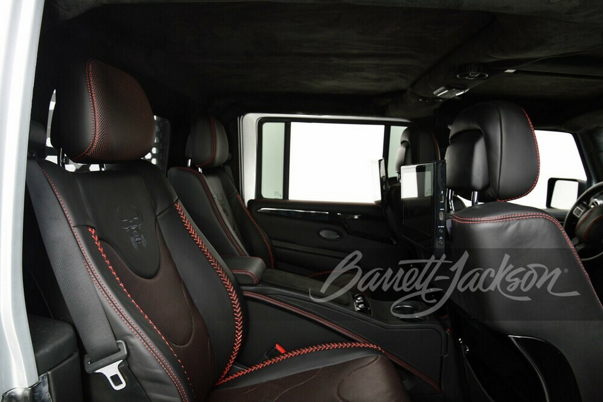 Forget The Gladiator, Buy This Hemi-Powered 2012 Jeep Wrangler 6×6 Pickup Instead